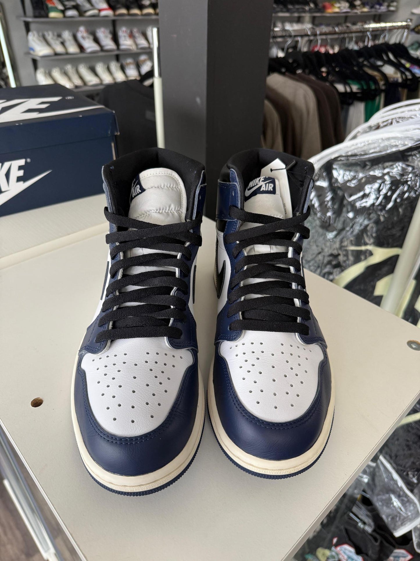 Jordan 1 "Midnight Navy" Used Size 10.5