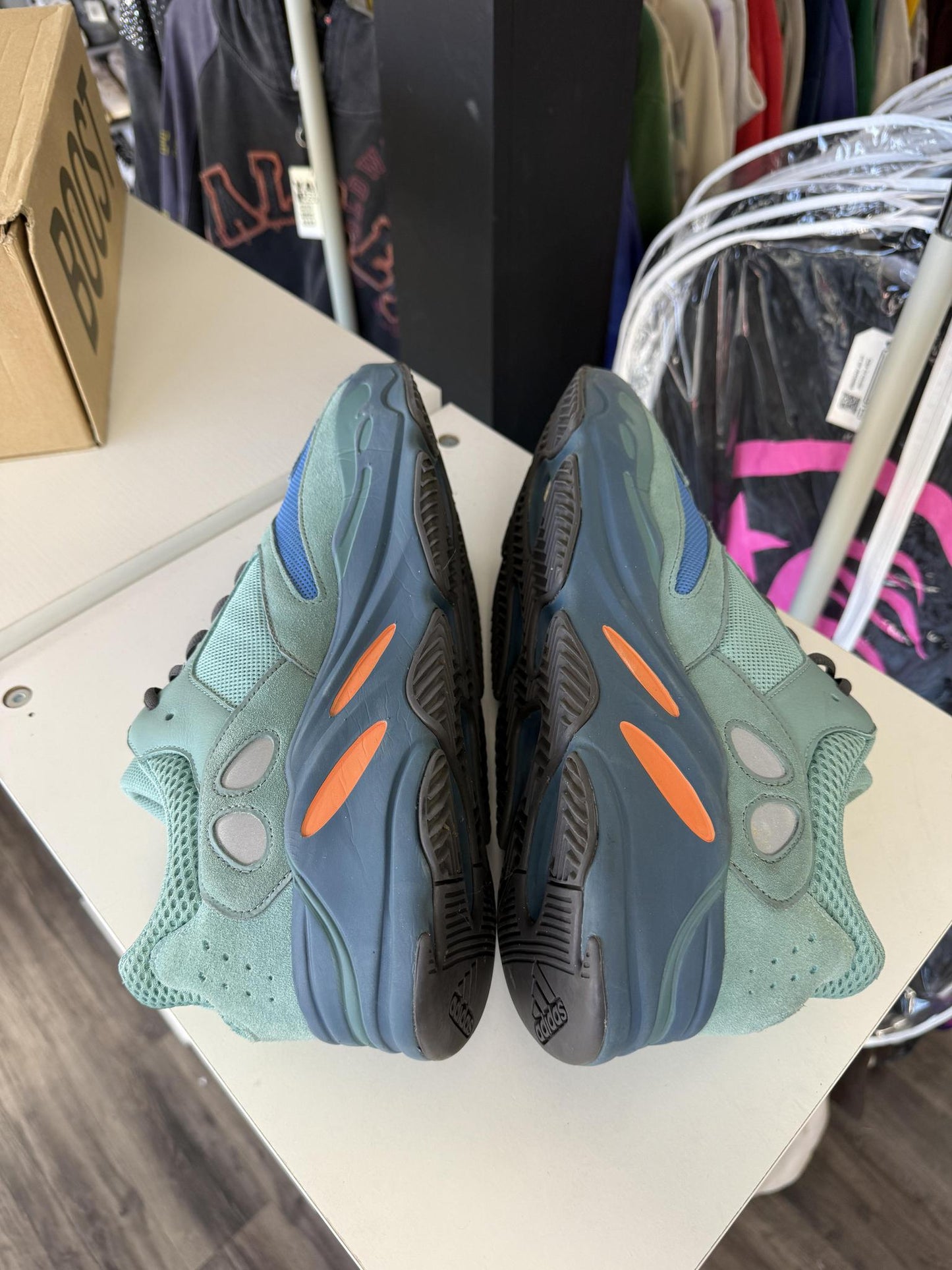 Yeezy 700 "Azure" Used Size 15