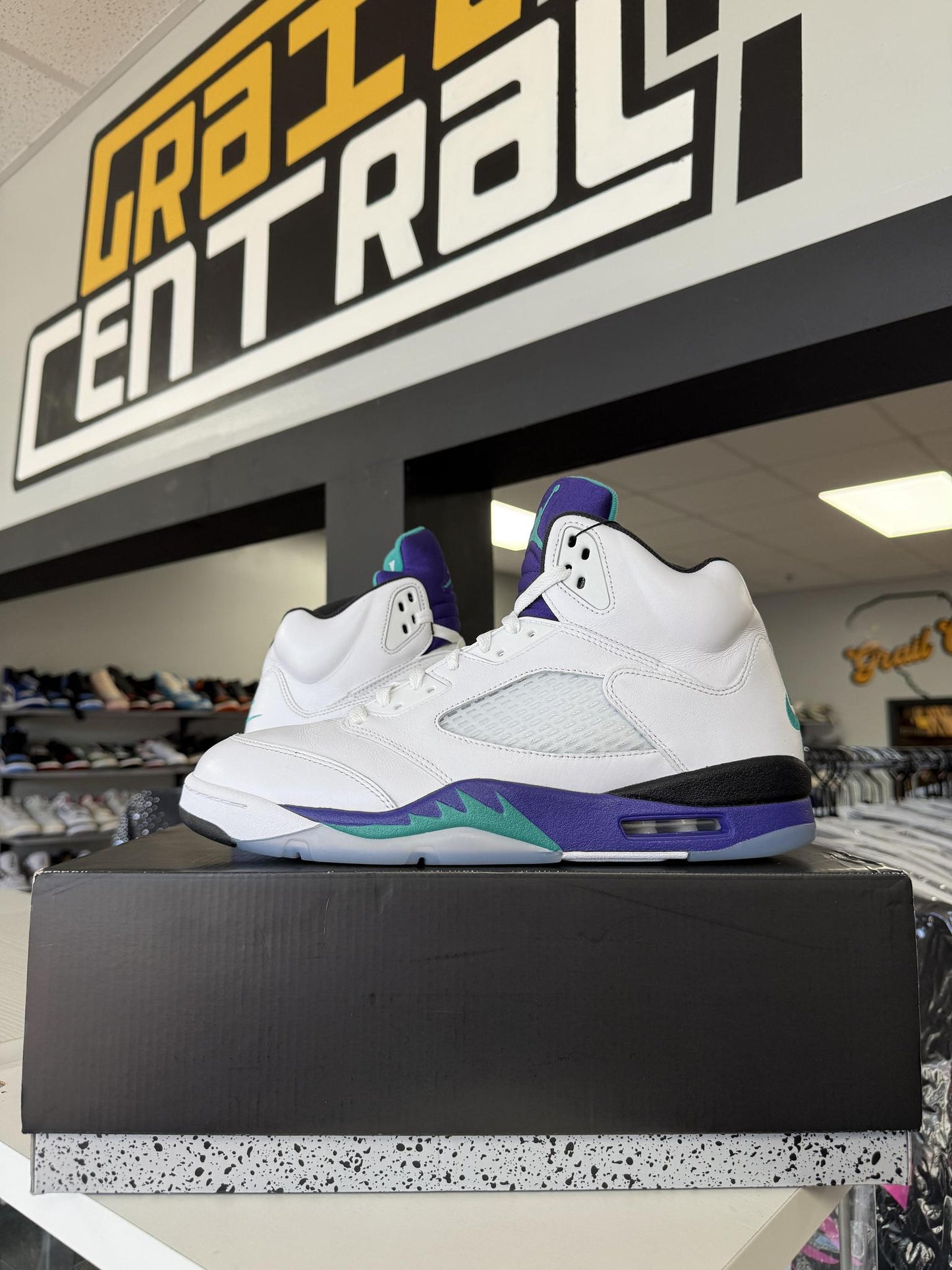 Jordan 5 "Grape" Used Size 13