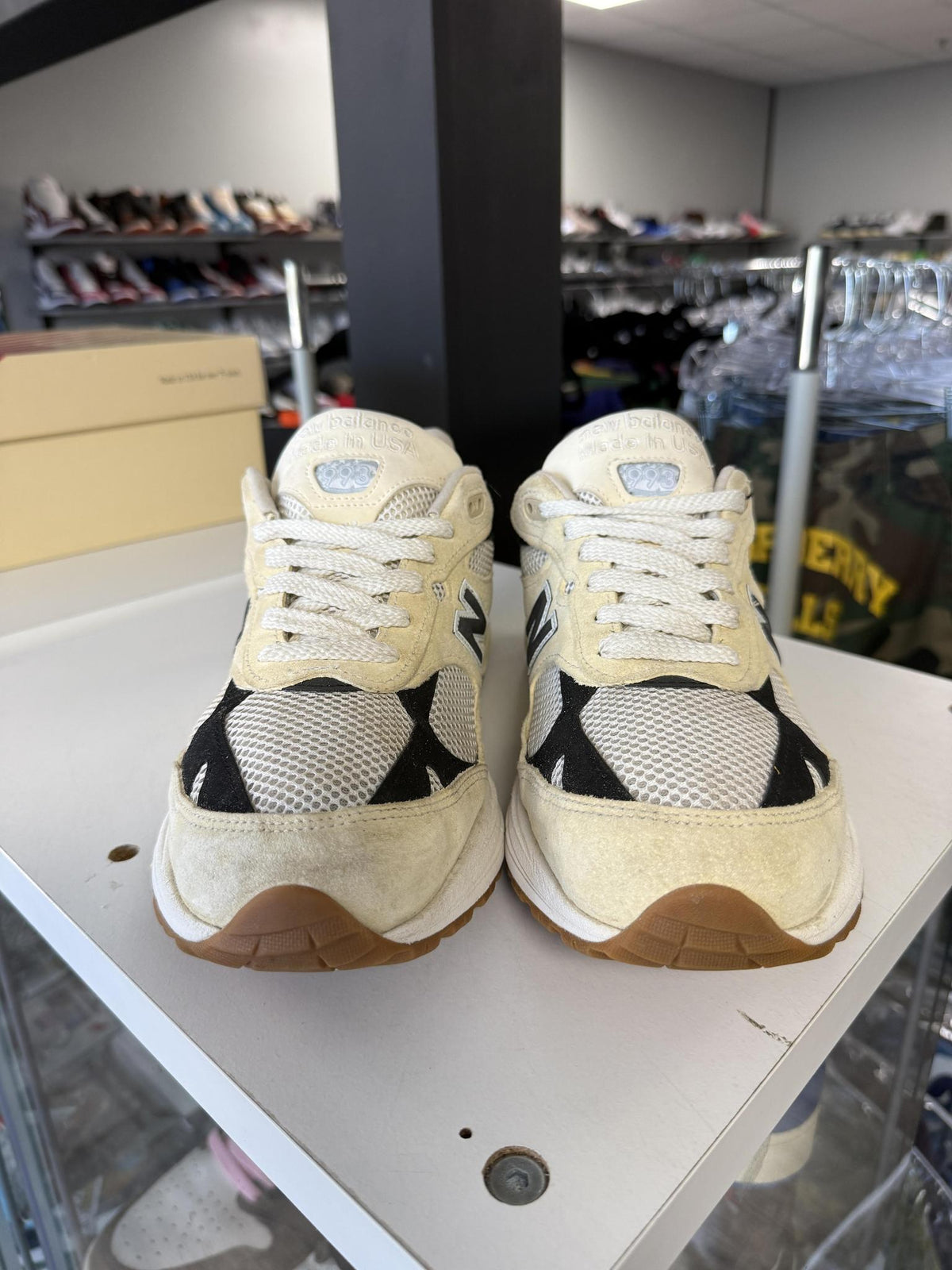 New Balance 993 "Sea Salt Black" Used Size 10