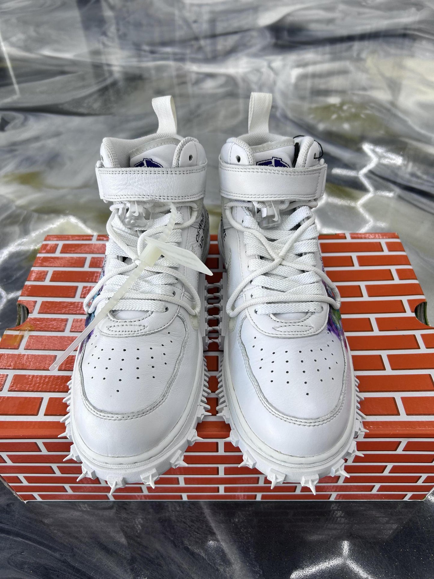 Air Force 1 Mid x Off White "Graffiti" Used Size 9.5