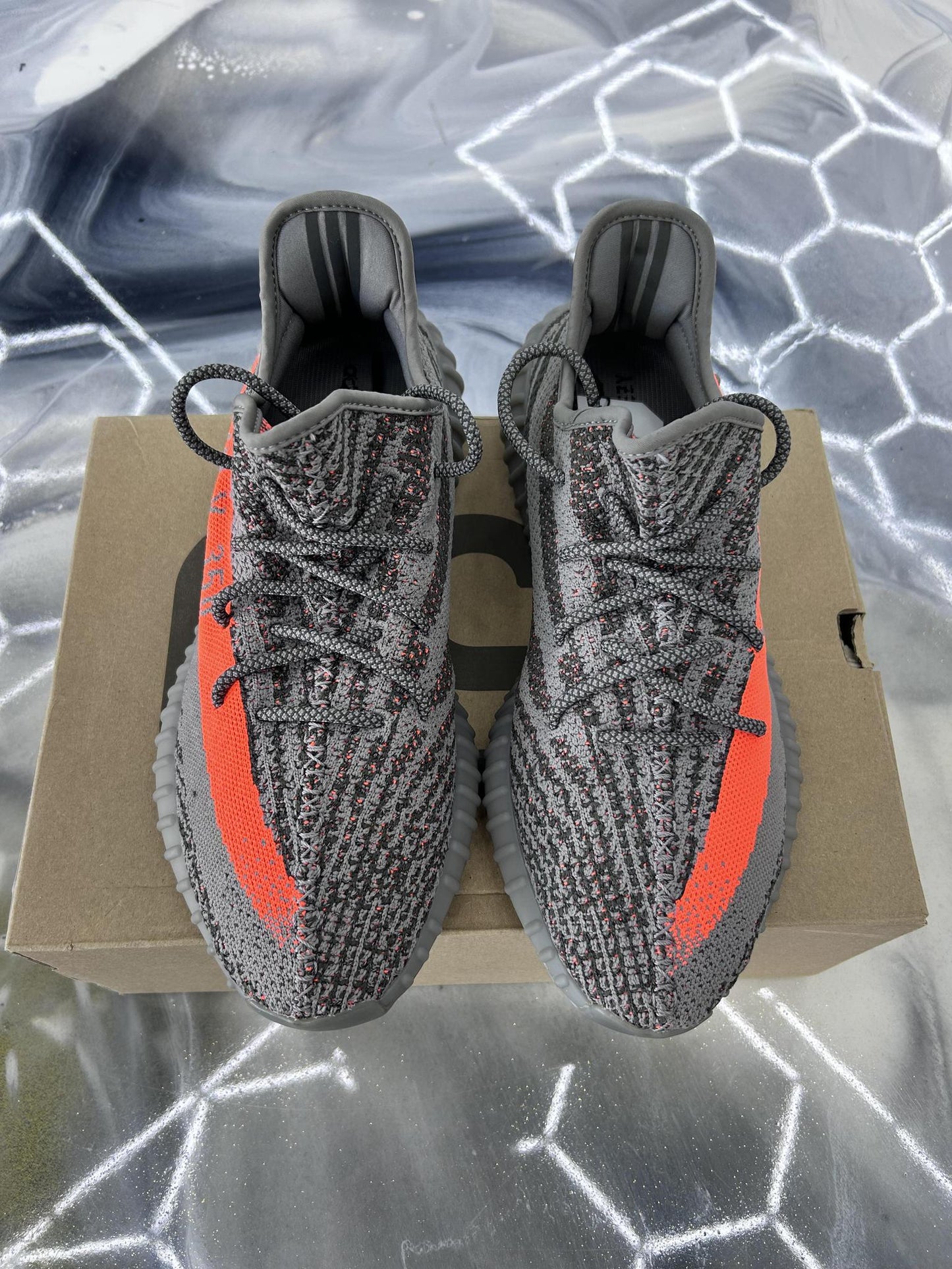 Yeezy 350 V2 "Beluga Reflective" Used Size 13
