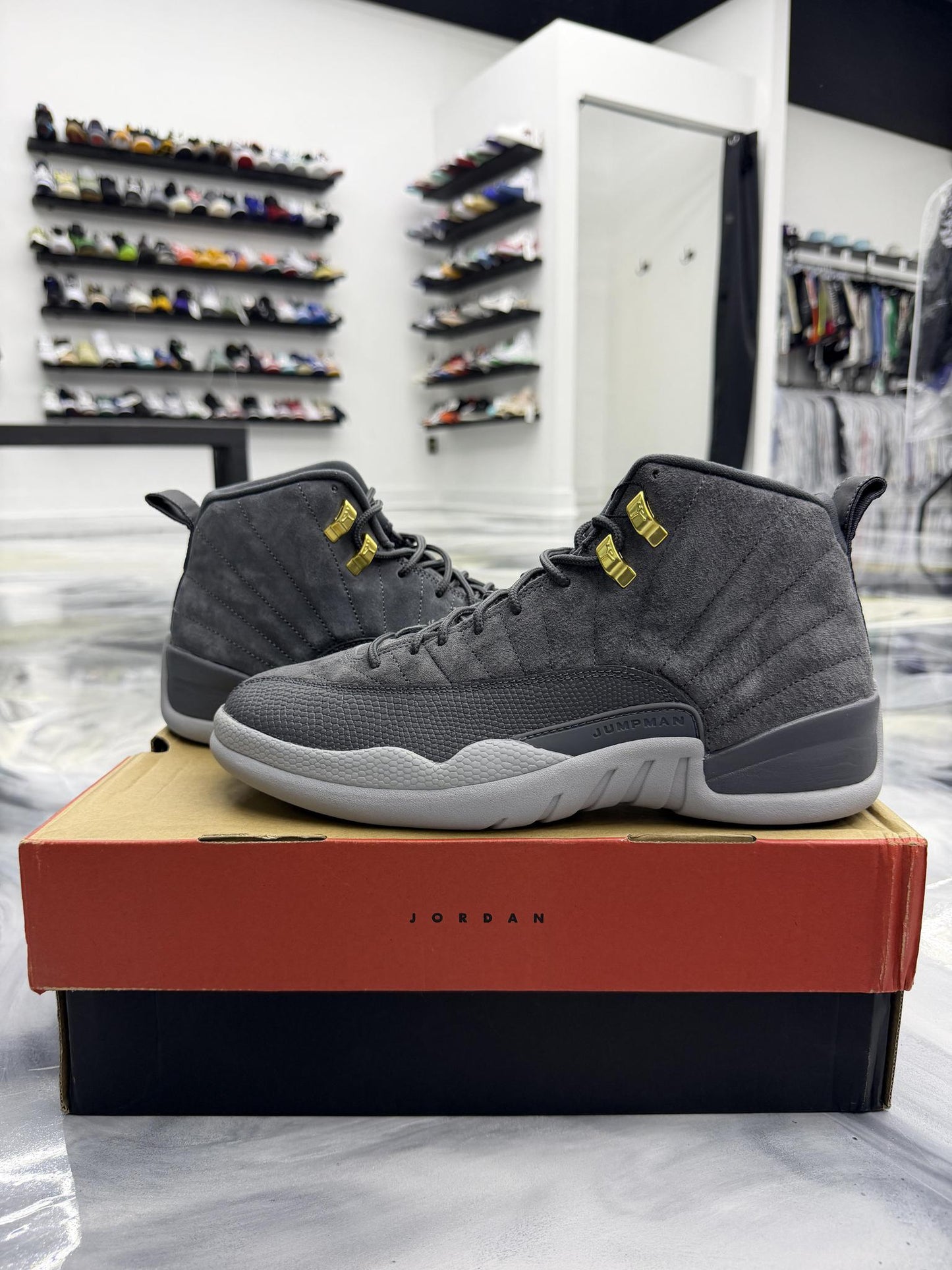 Jordan 12 Dark Grey Used Size 10