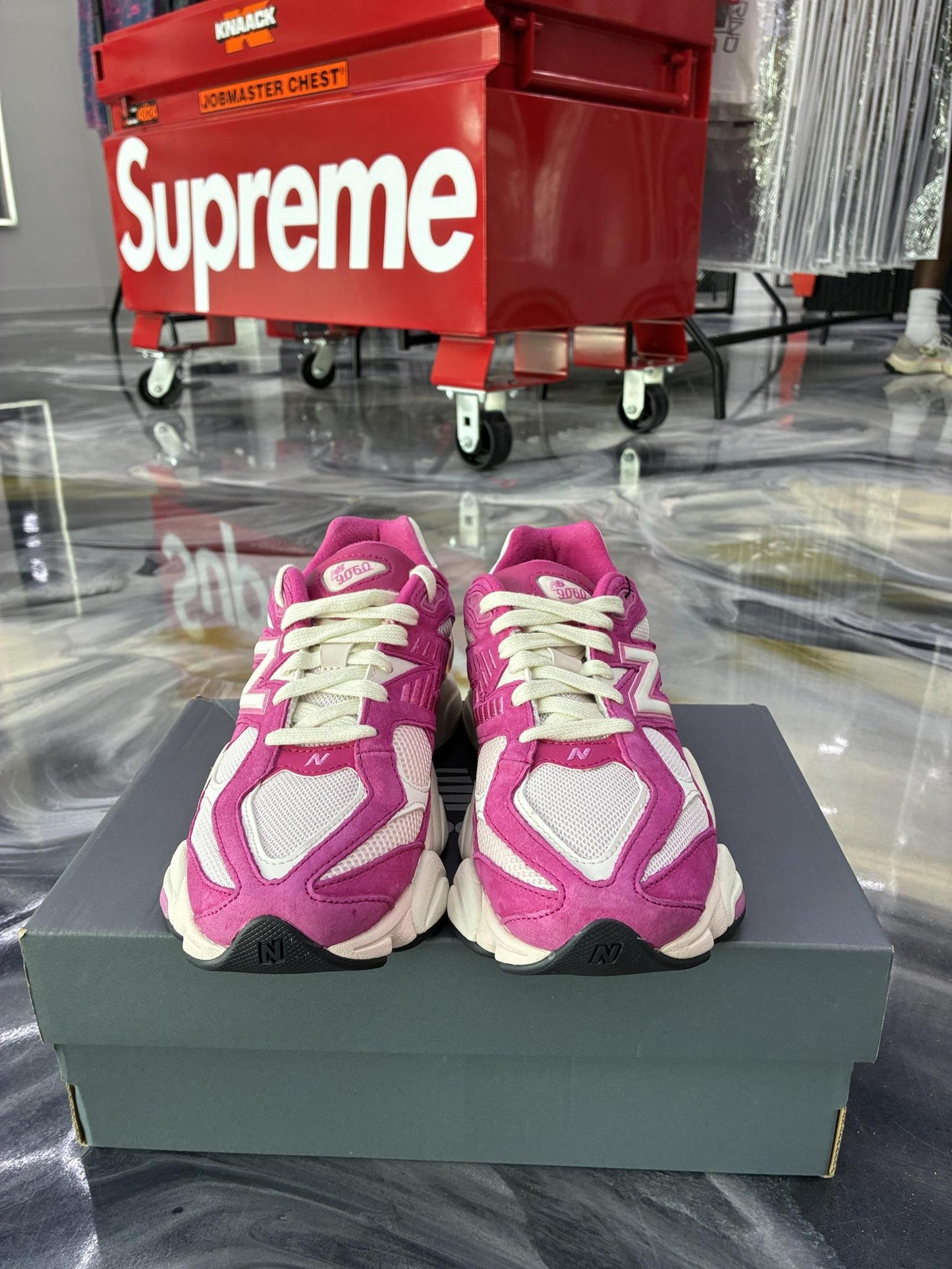 New Balance 9060 Fuchsia Pink Used Size 7Y/8.5W