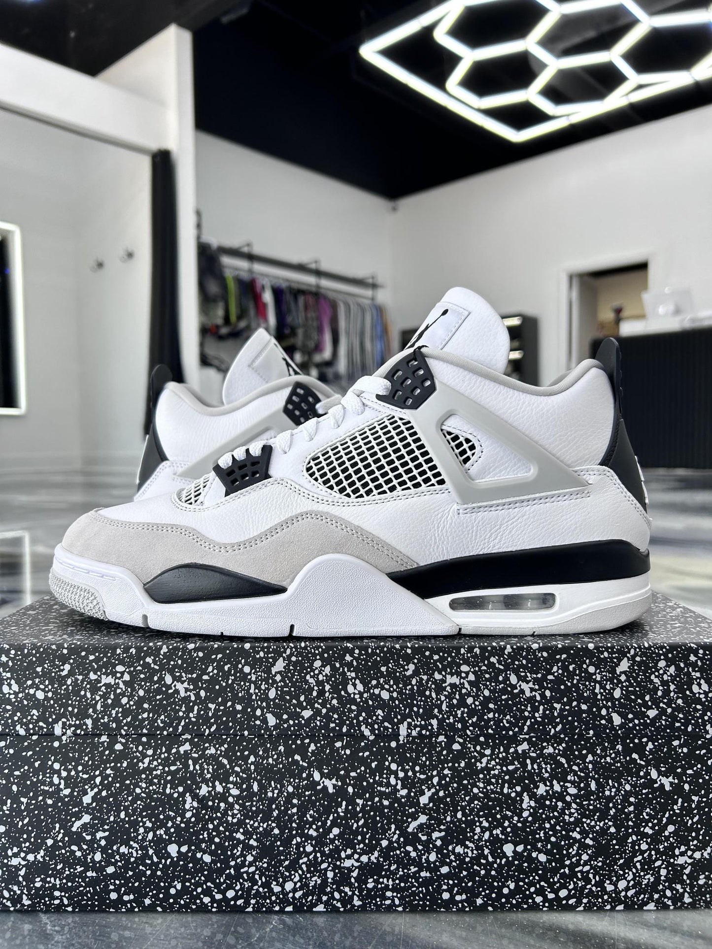 Jordan 4 "Military Black" Used Size 13