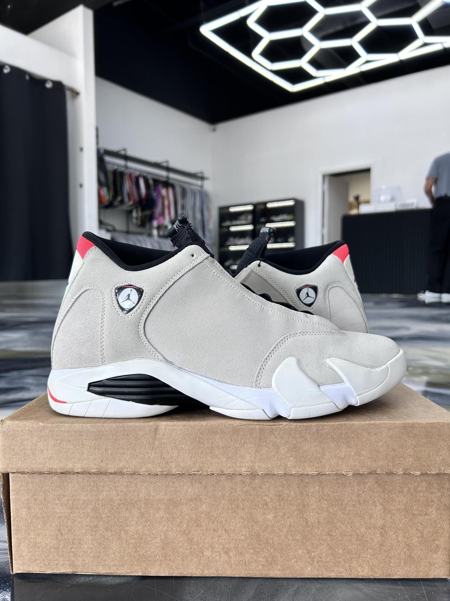 Jordan 14 "Desert Sand" Used Size 11.5