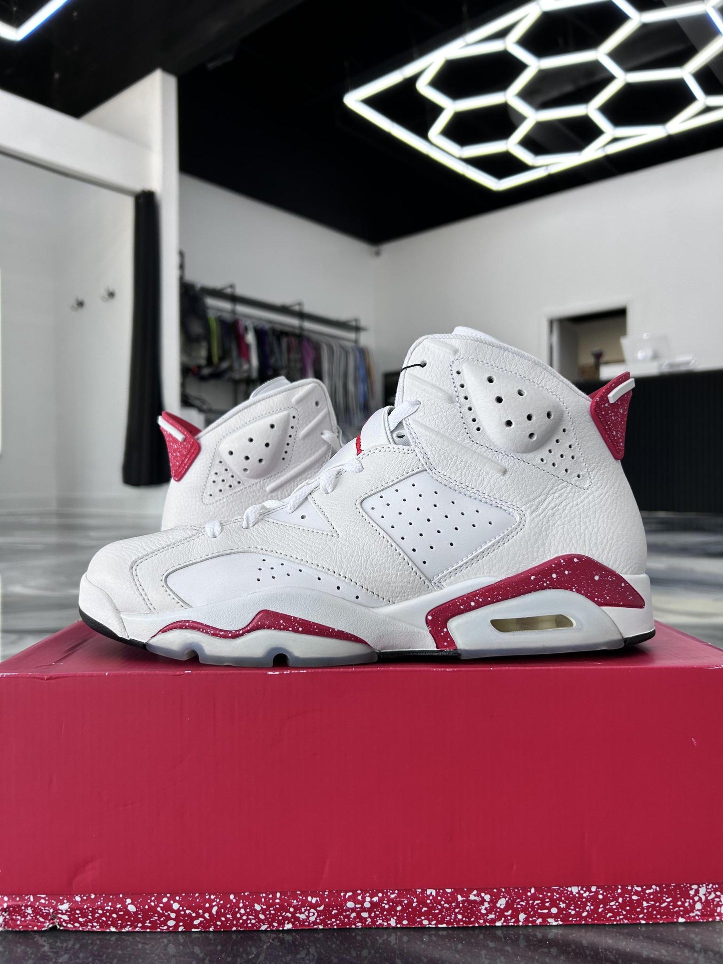 Jordan 6 "Red Oreo" Used Size 12
