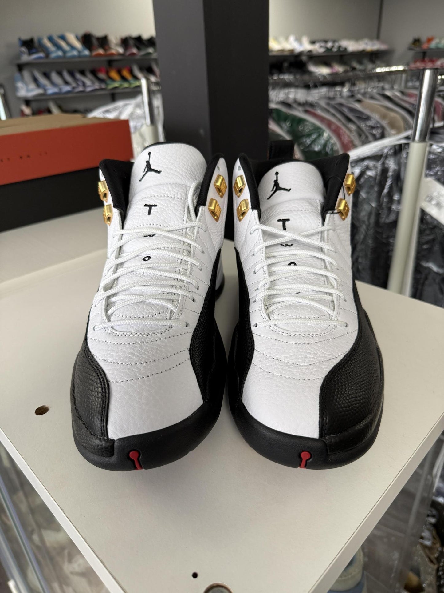Jordan 12 'Taxi" Used Size 10.5