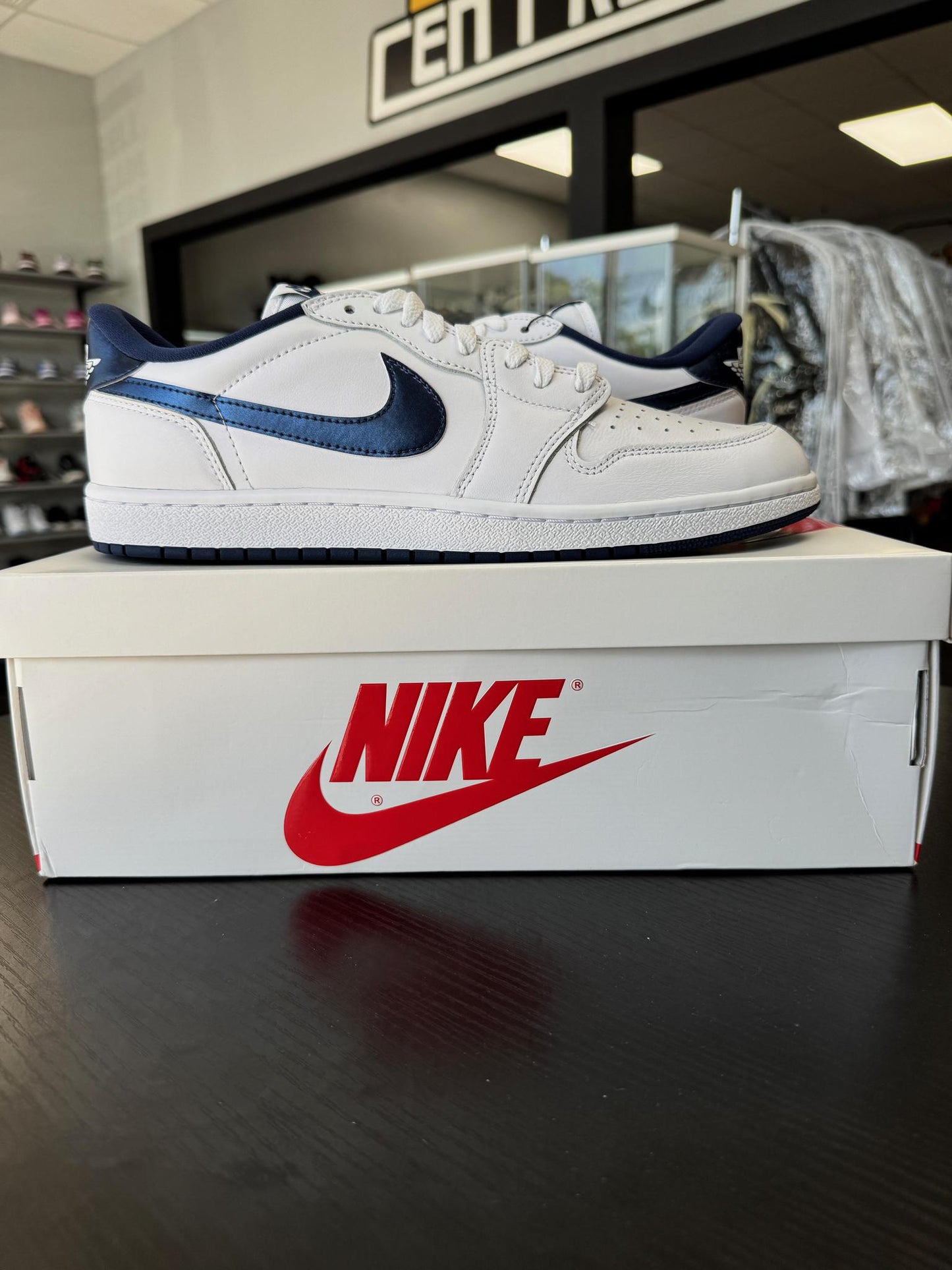 Jordan 1 Low '85 "Midnight Navy" Used Size 12