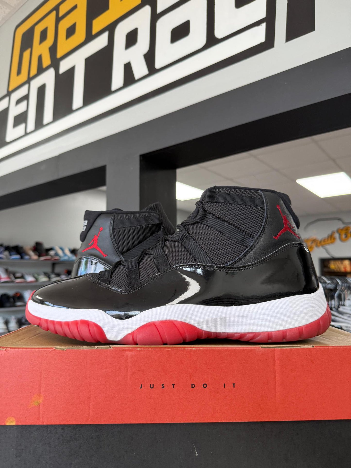 Jordan 11 "Bred" Used Size 14