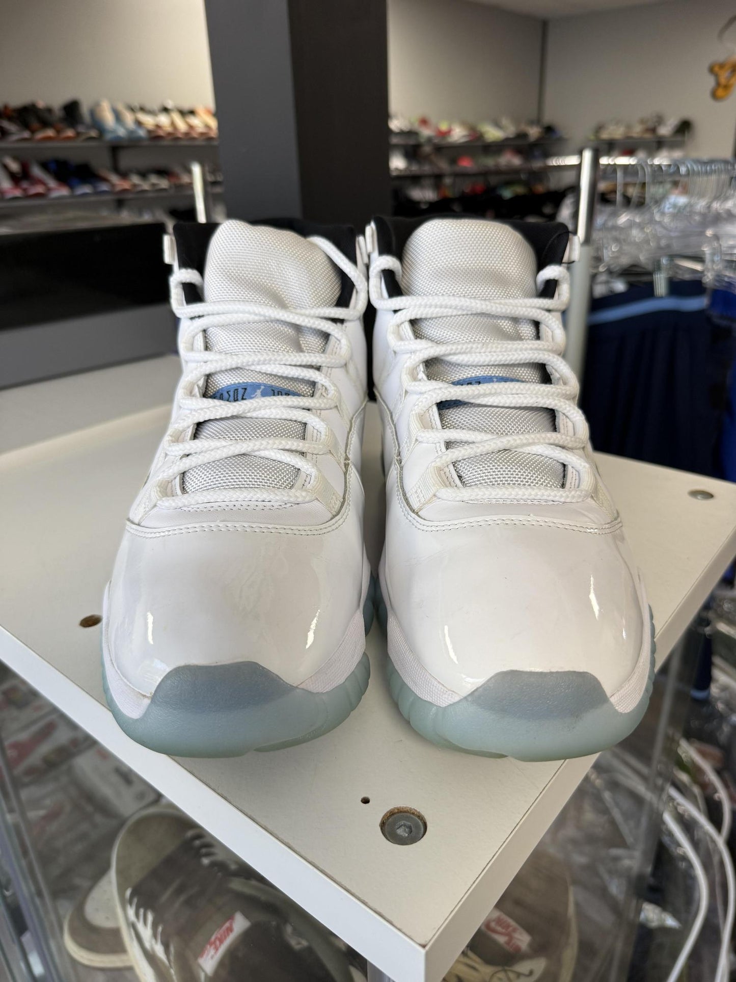 Jordan 11 "Legend Blue" Used Size 13