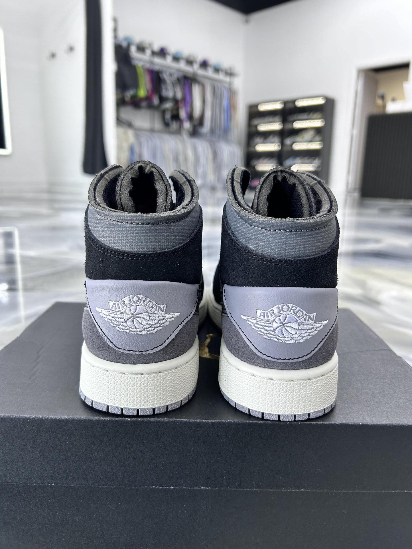 Jordan 1 Mid "Craft Inside Out Black" Used Size 5.5Y/7W