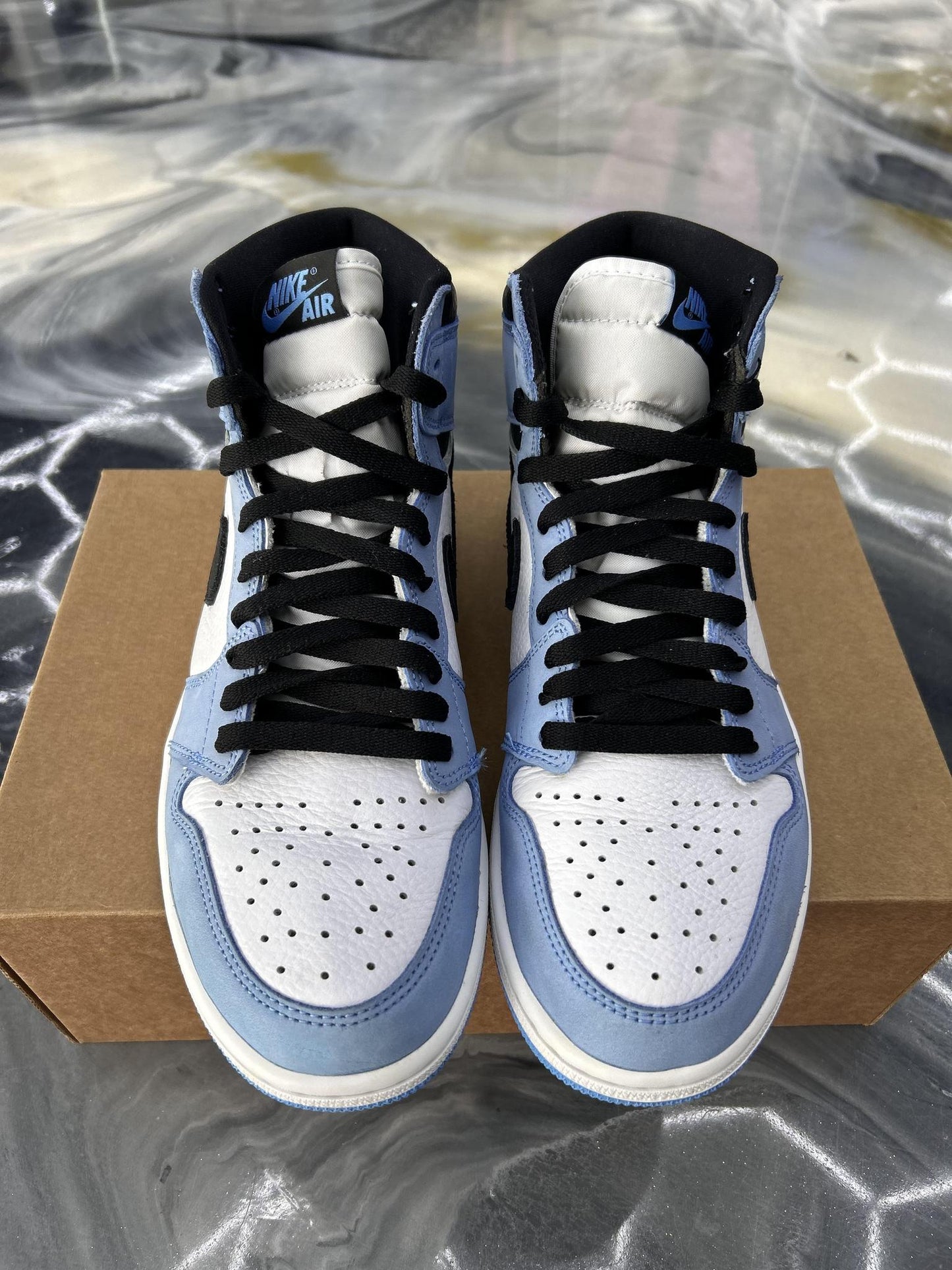 Jordan 1 "University Blue" Used Size 10