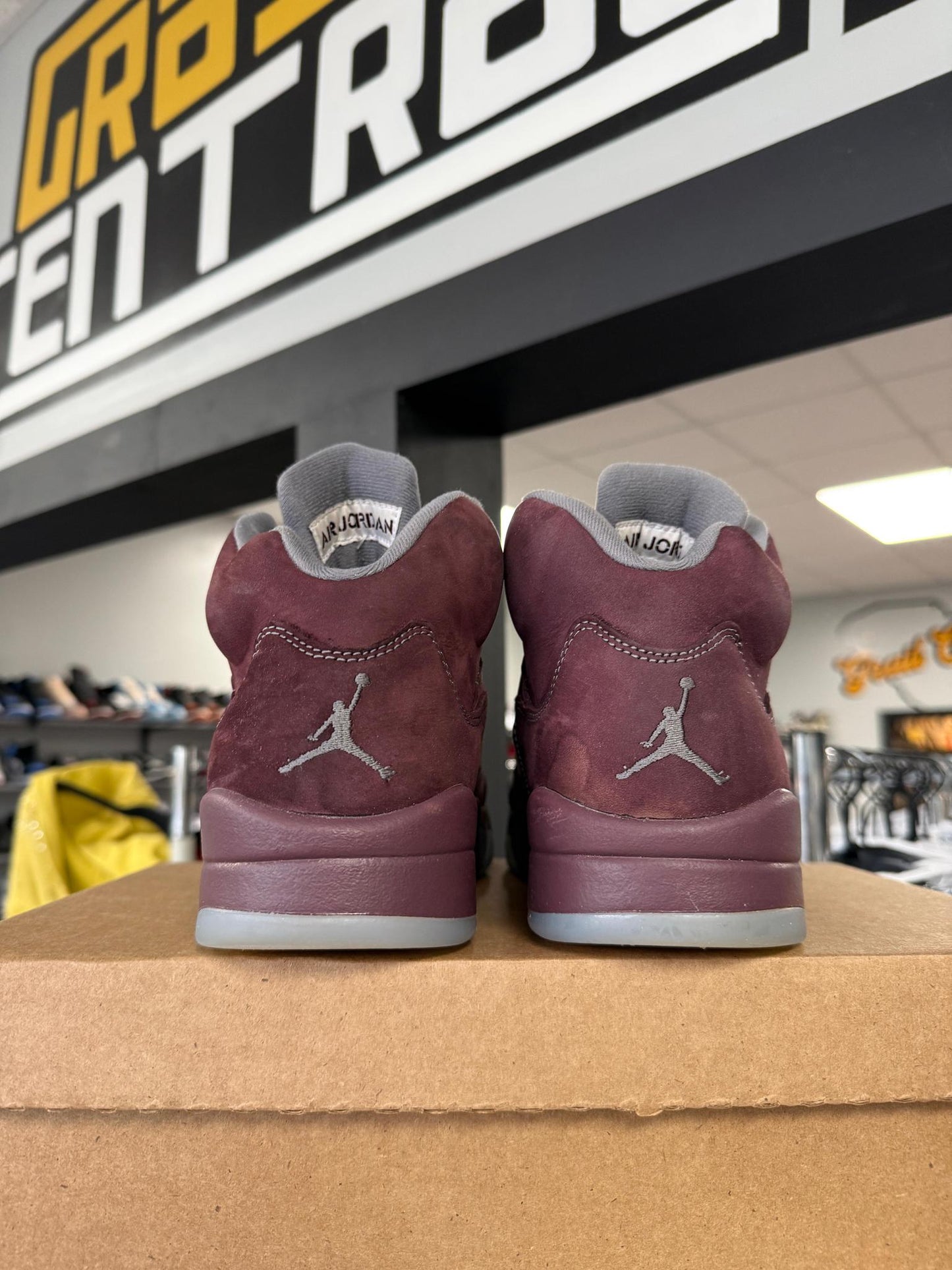 Jordan 5 "Burgundy" Used Size 9.5