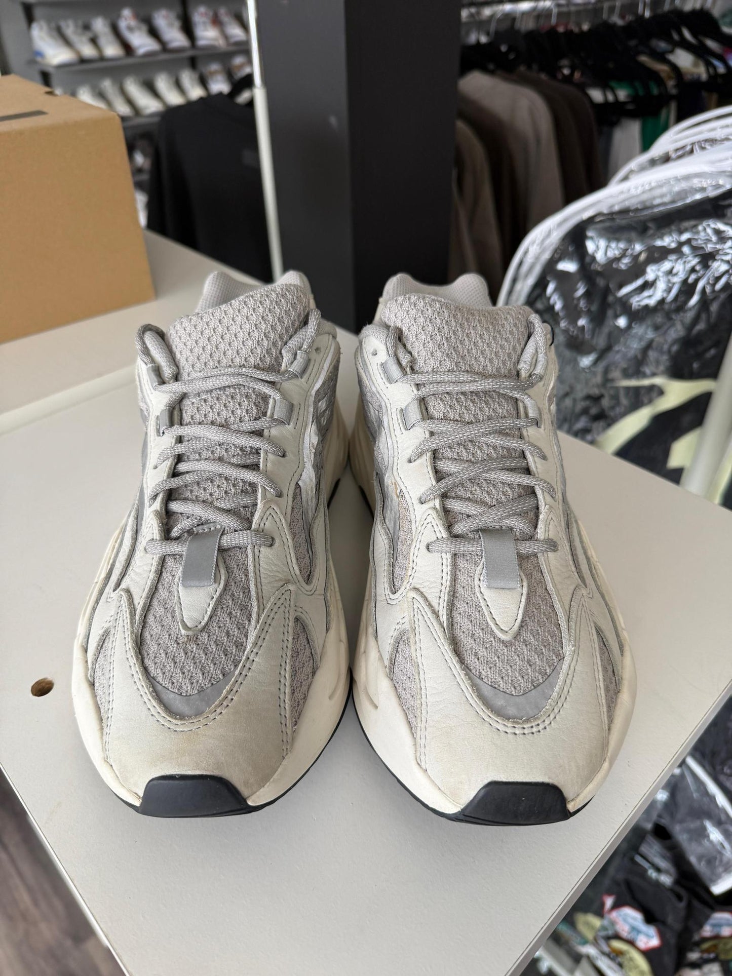 Yeezy 700 "Static" Used Size 10