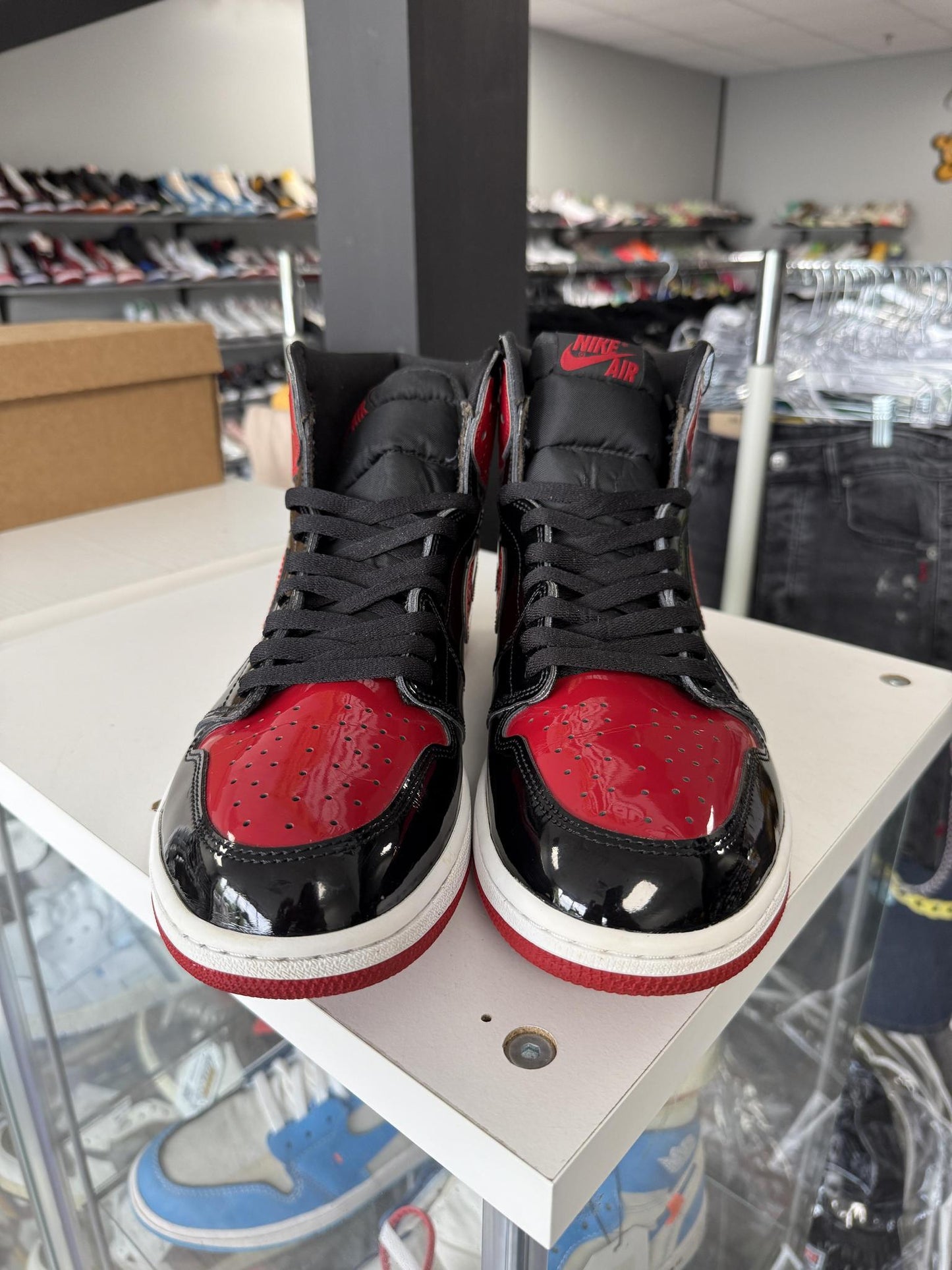 Jordan 1 "Patent Bred" Used Size 13