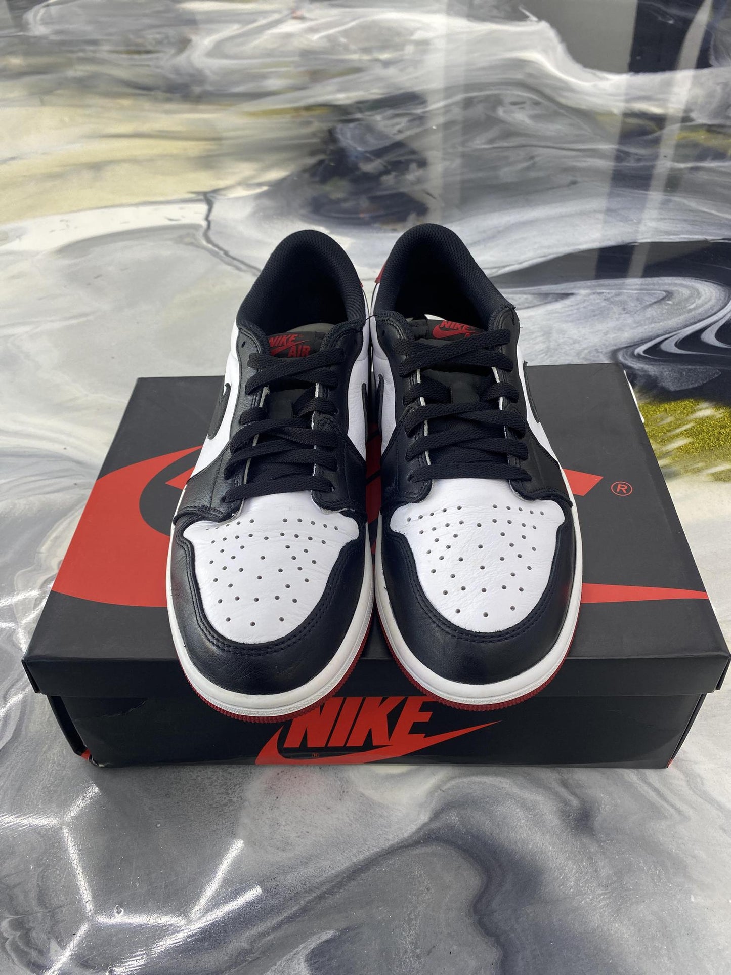 Jordan 1 Low "Black Toe" Used Size 11