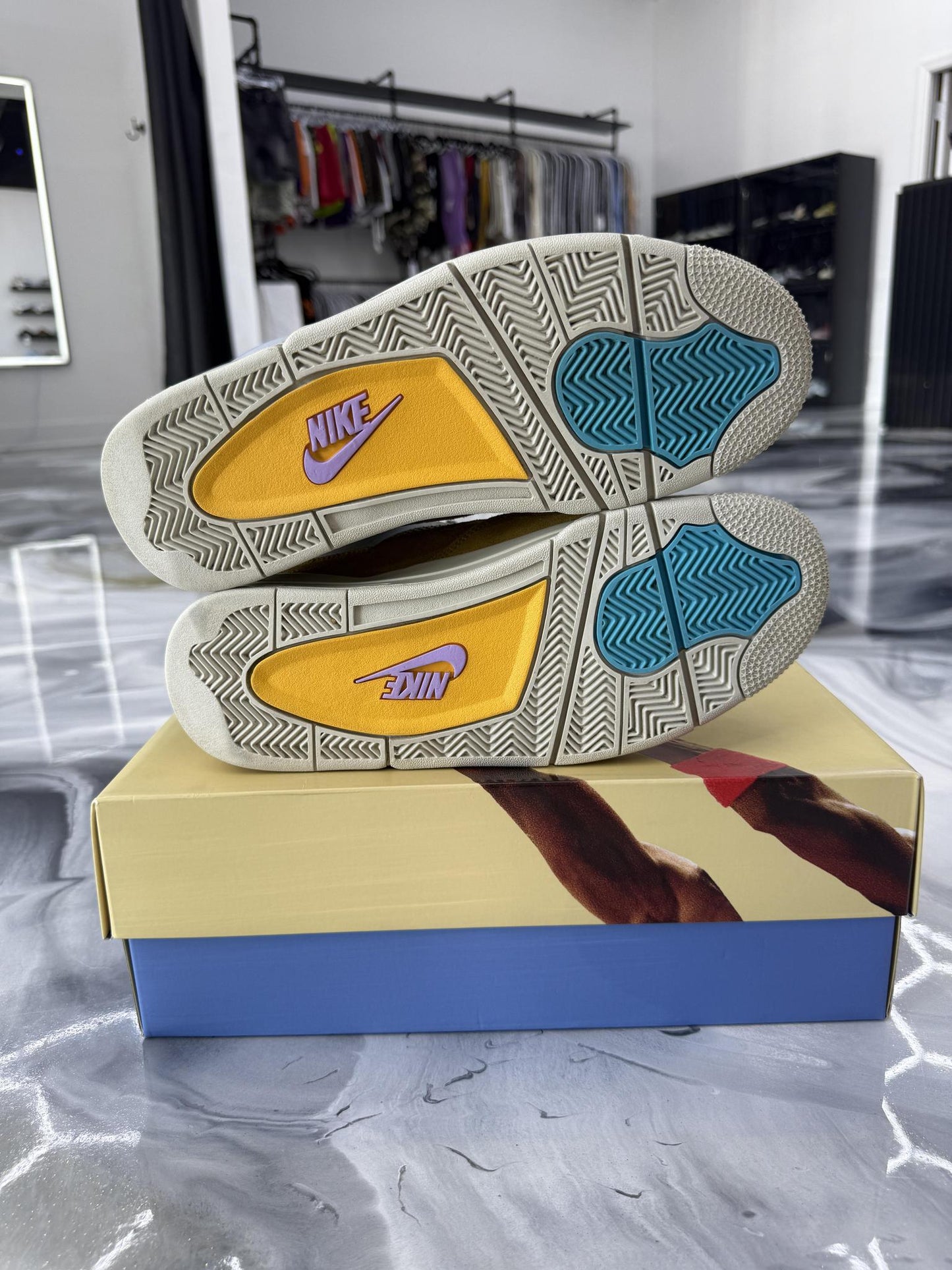 Jordan 4 x Union LA "Desert Moss" Used Size 9