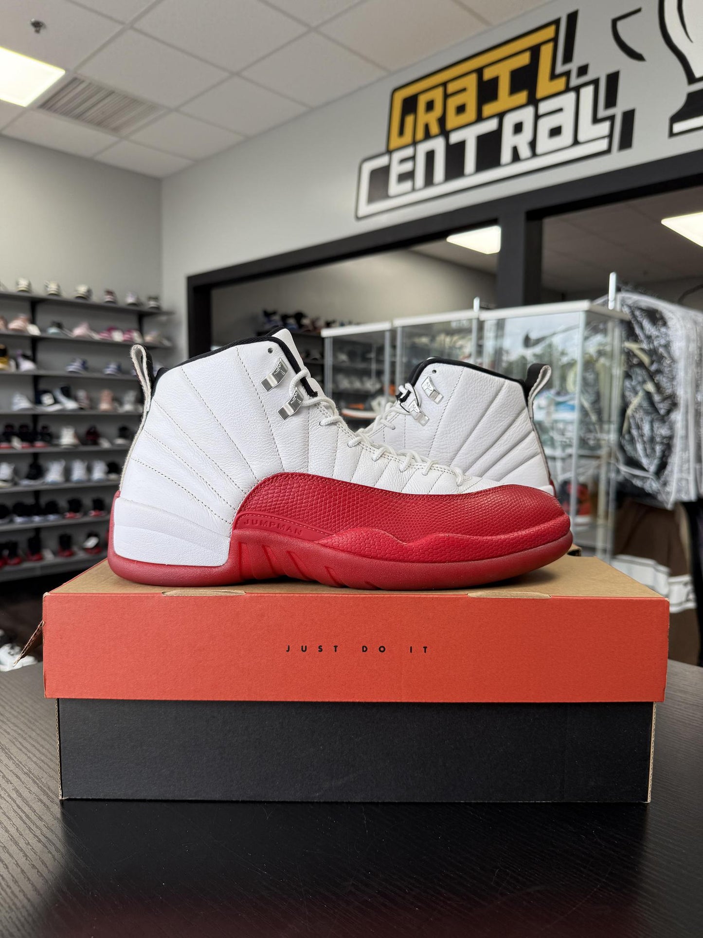 Jordan 12 "Cherry" Used Size 12