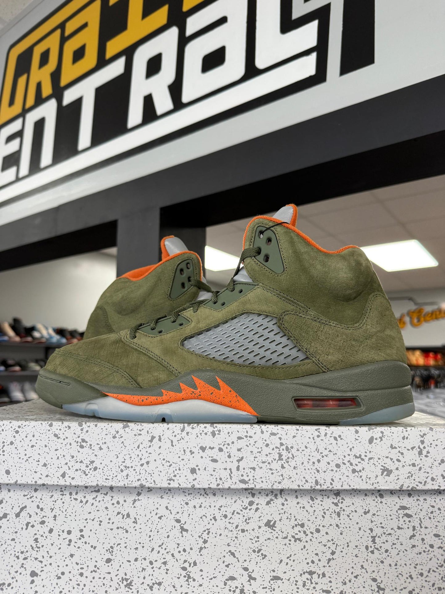 Jordan 5 "Olive" Used Size 13