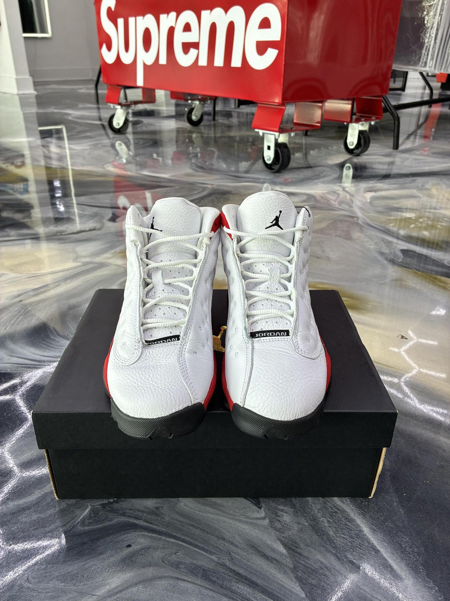 Jordan 13 'Chicago" Used Size 7Y/8.5W