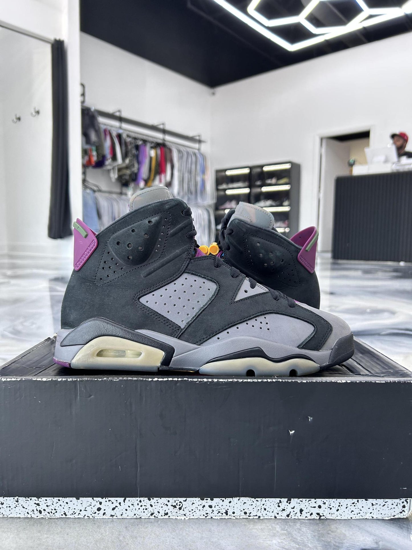 Jordan 6 "Bordeaux" Used Size 8.5