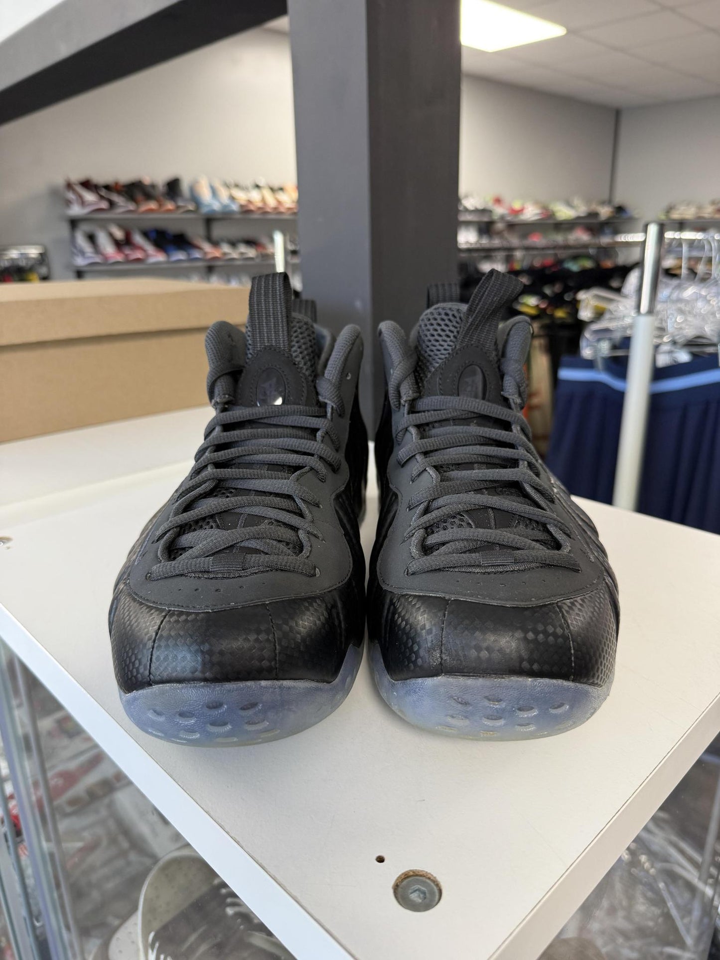 Nike Foamposite "Carbon Fiber" Used Size 12