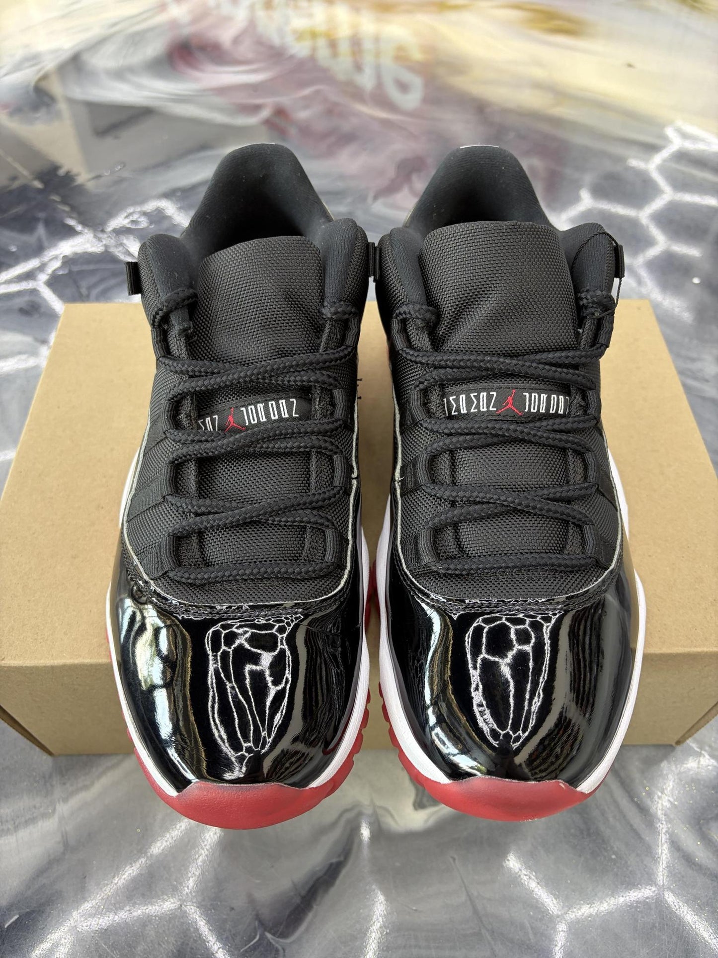 Jordan 11 "Bred" Low Used Size 9.5