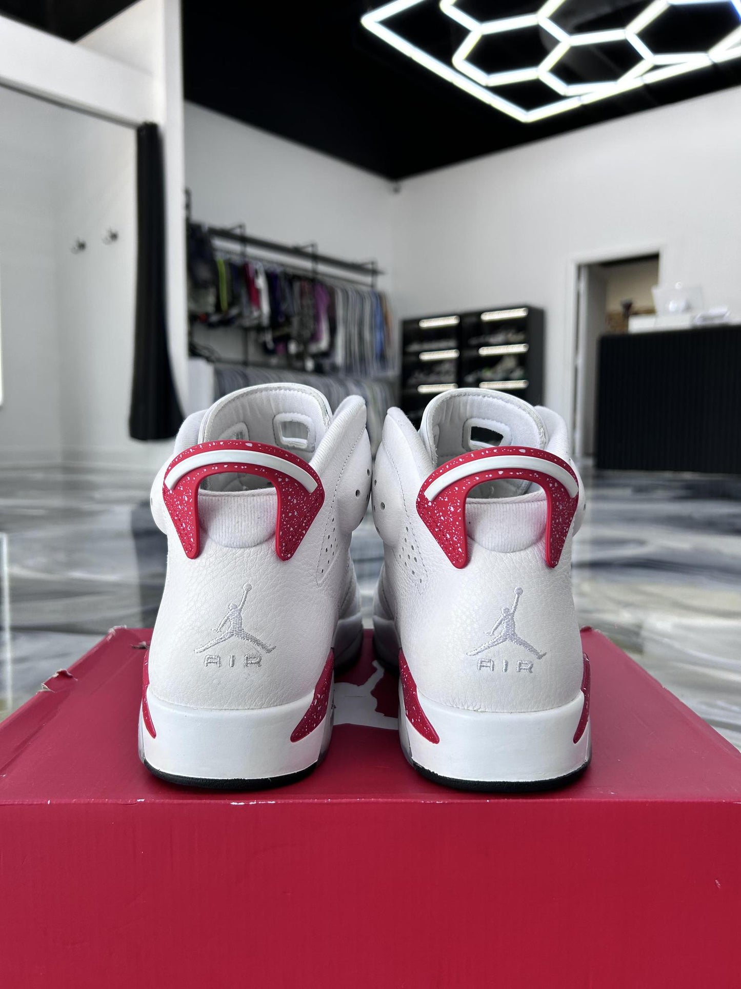 Jordan 6 "Red Oreo" Used Size 12