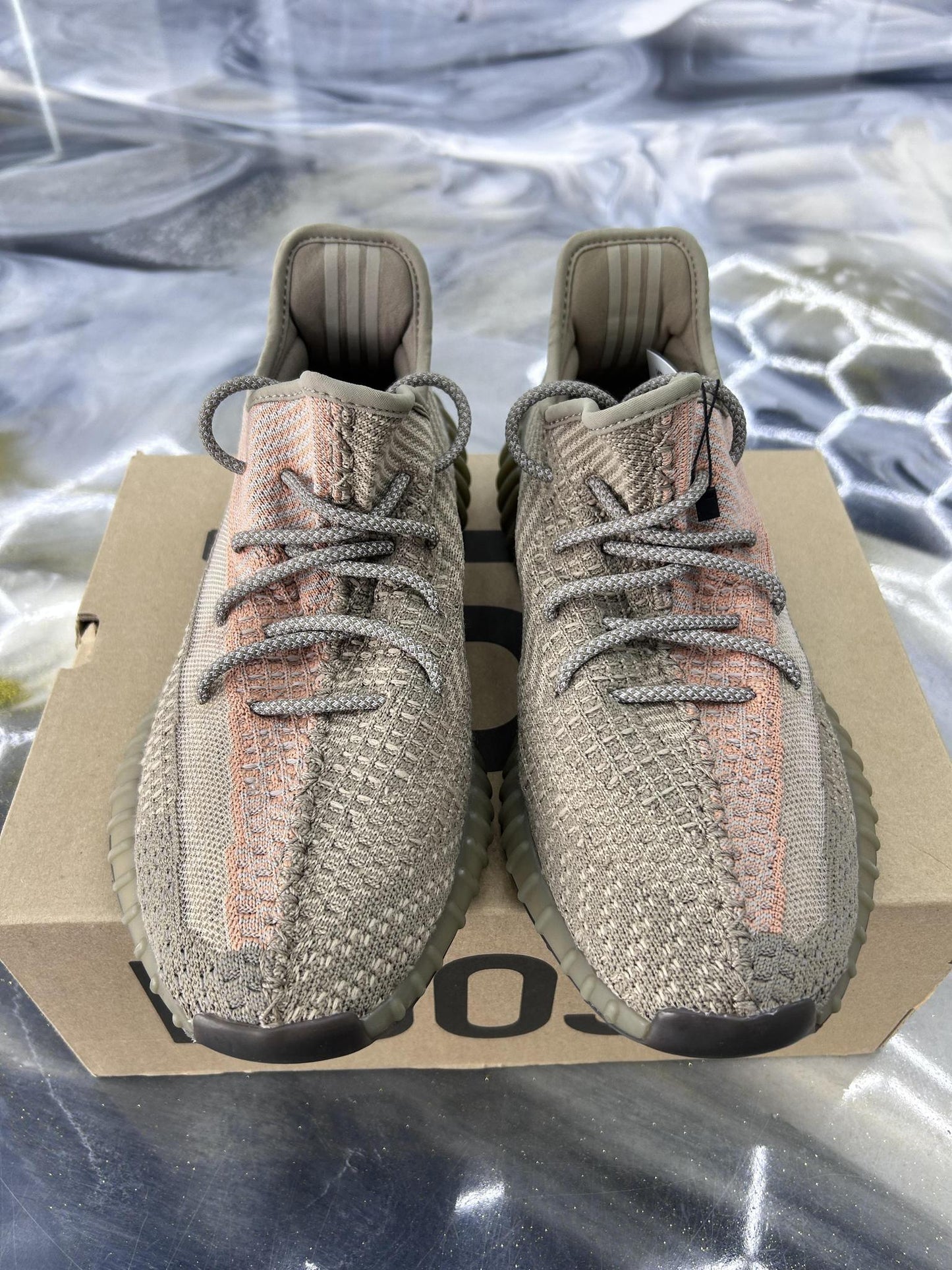 Yeezy 350 "Taupe" Used Size 11