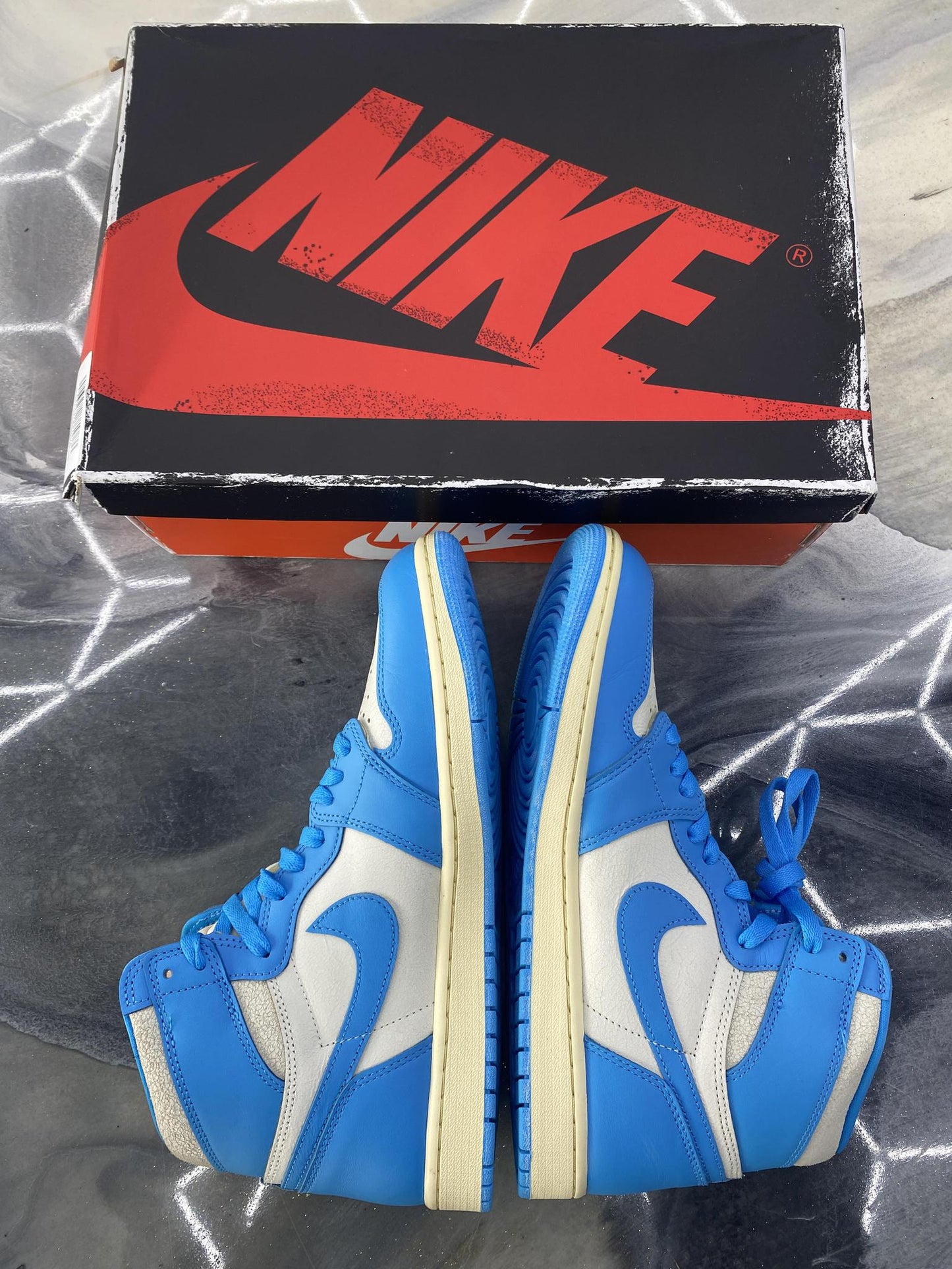 Jordan 1 "UNC Remastered" Used Size 10.5