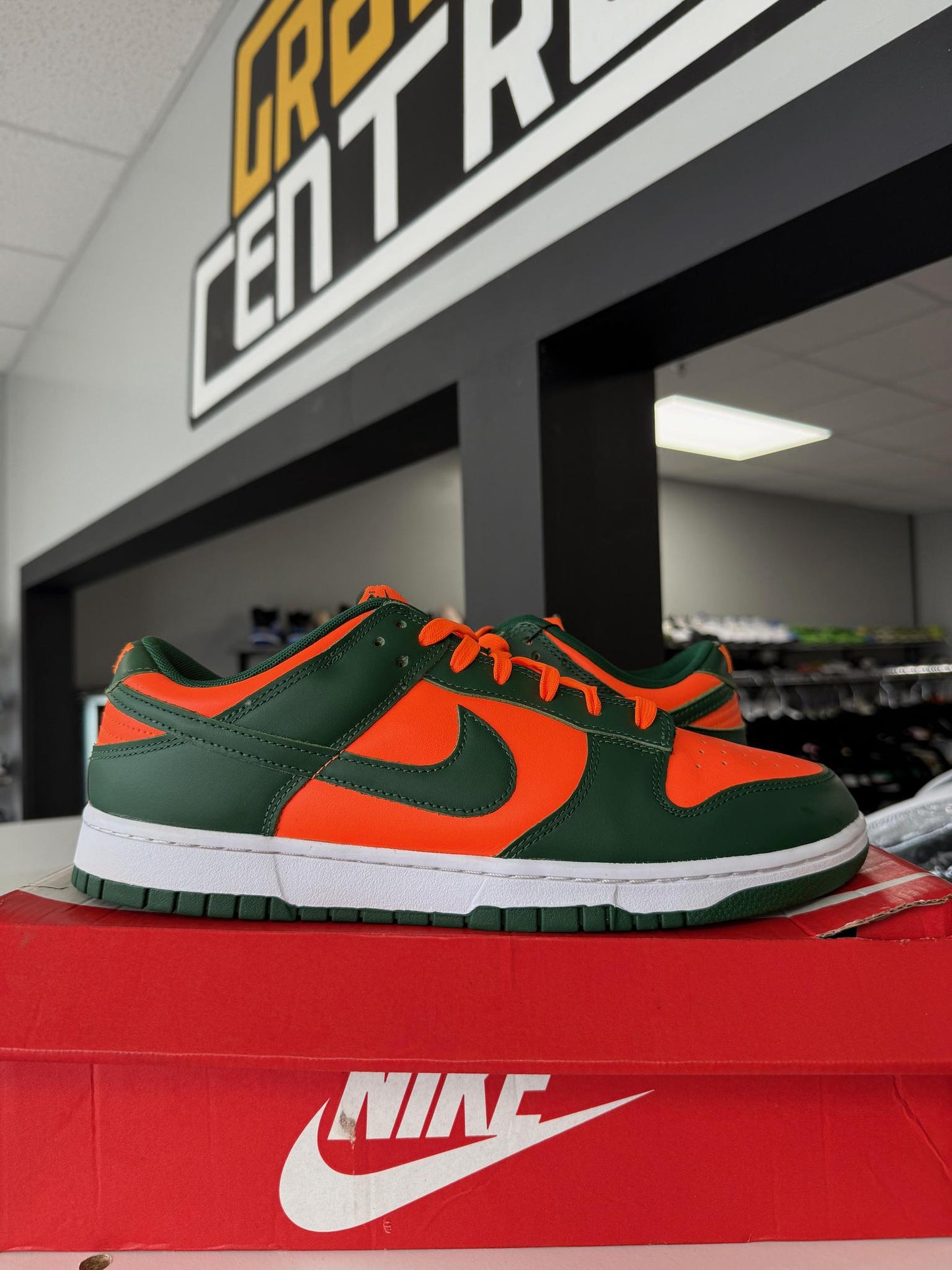 Nike Dunk Low "Miami" Used Size 11.5