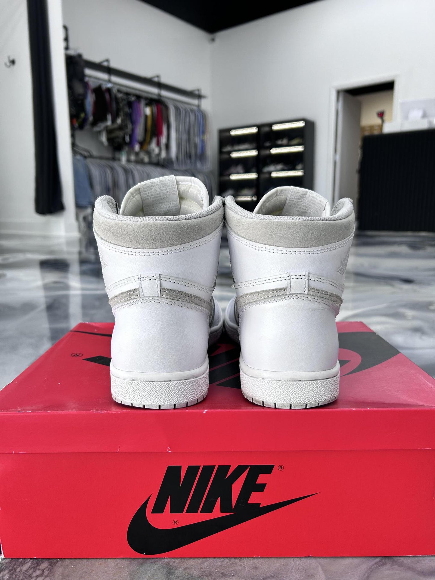 Jordan 1 "Neutral Grey" Used Size 10.5