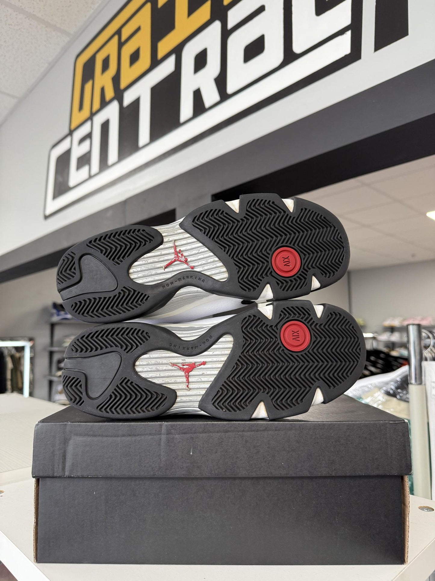 Jordan 14 "Black Toe" Used Size 6.5Y/8W