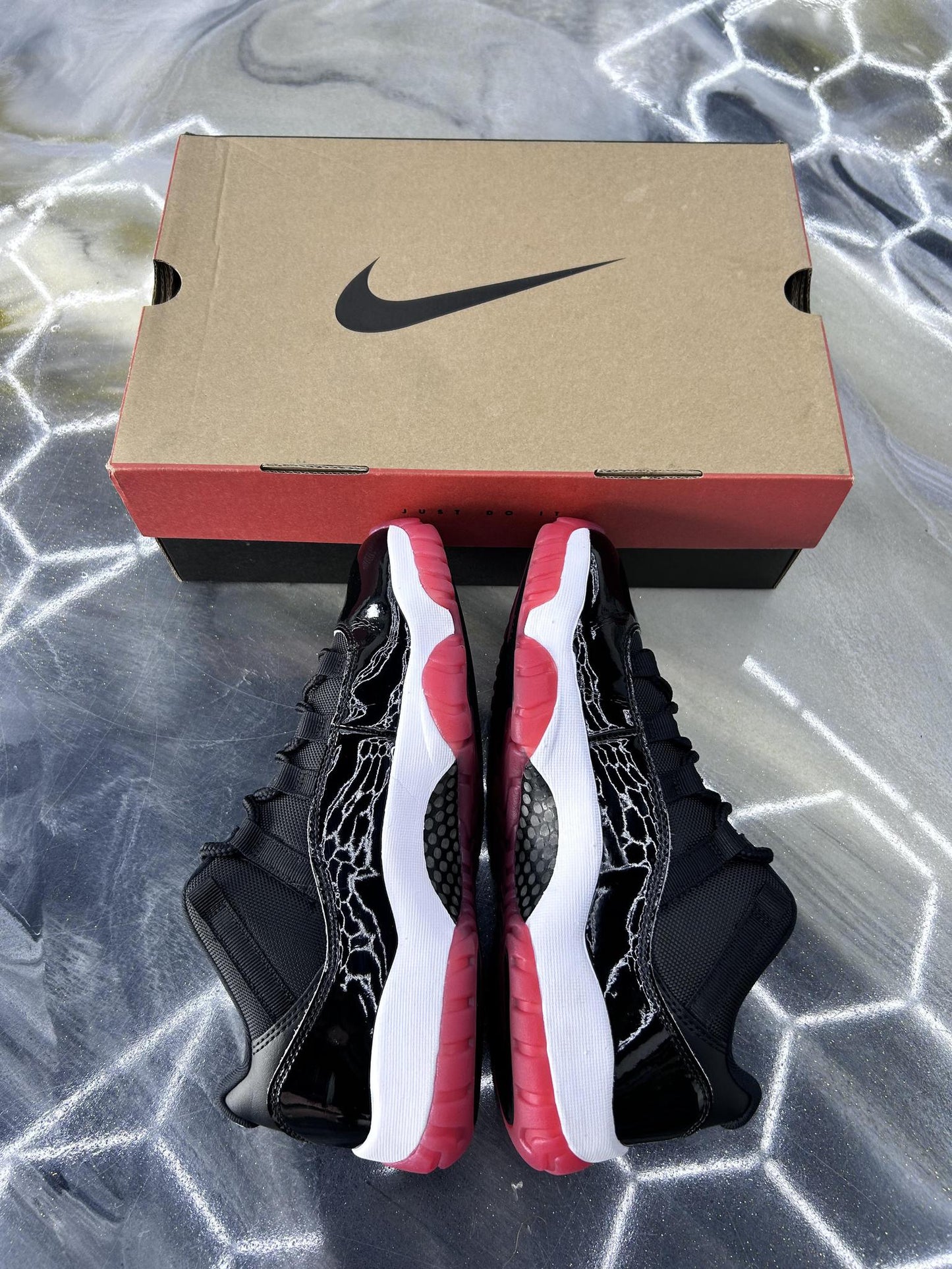 Jordan 11 Low "Bred" Used Size 8
