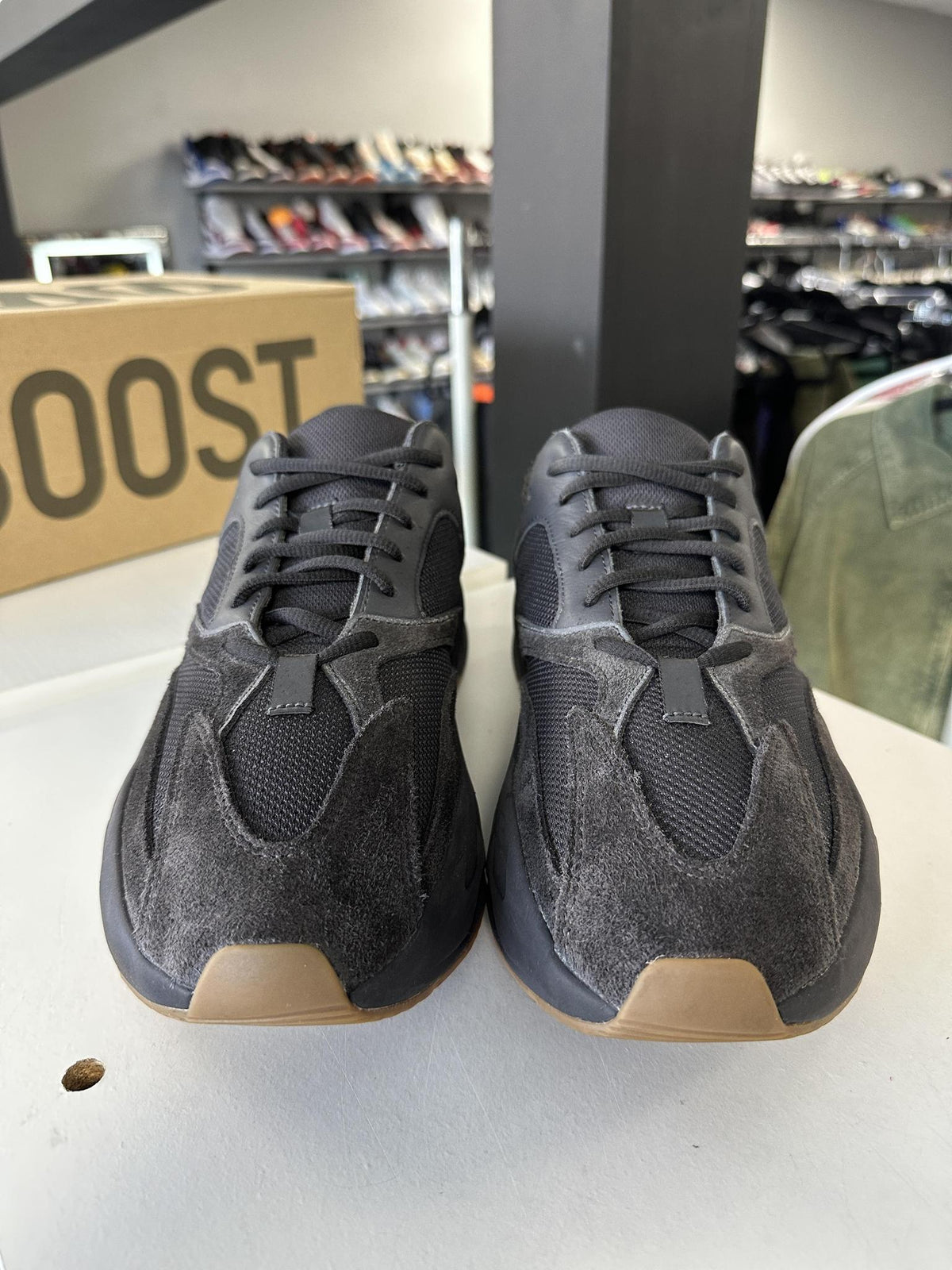 Adidas Yeezy 700 "Utility Black" Used Size 11