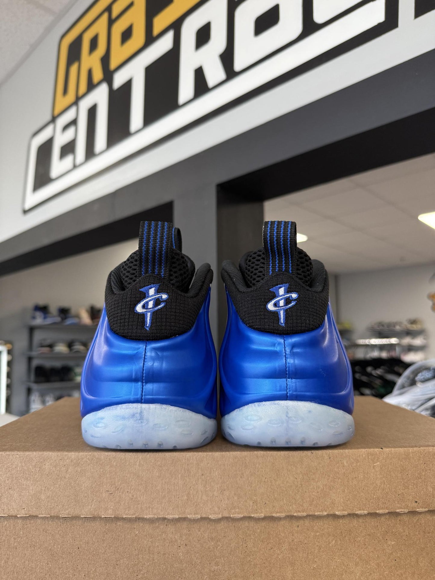 Nike Foamposite "Royal" Used Size 10.5