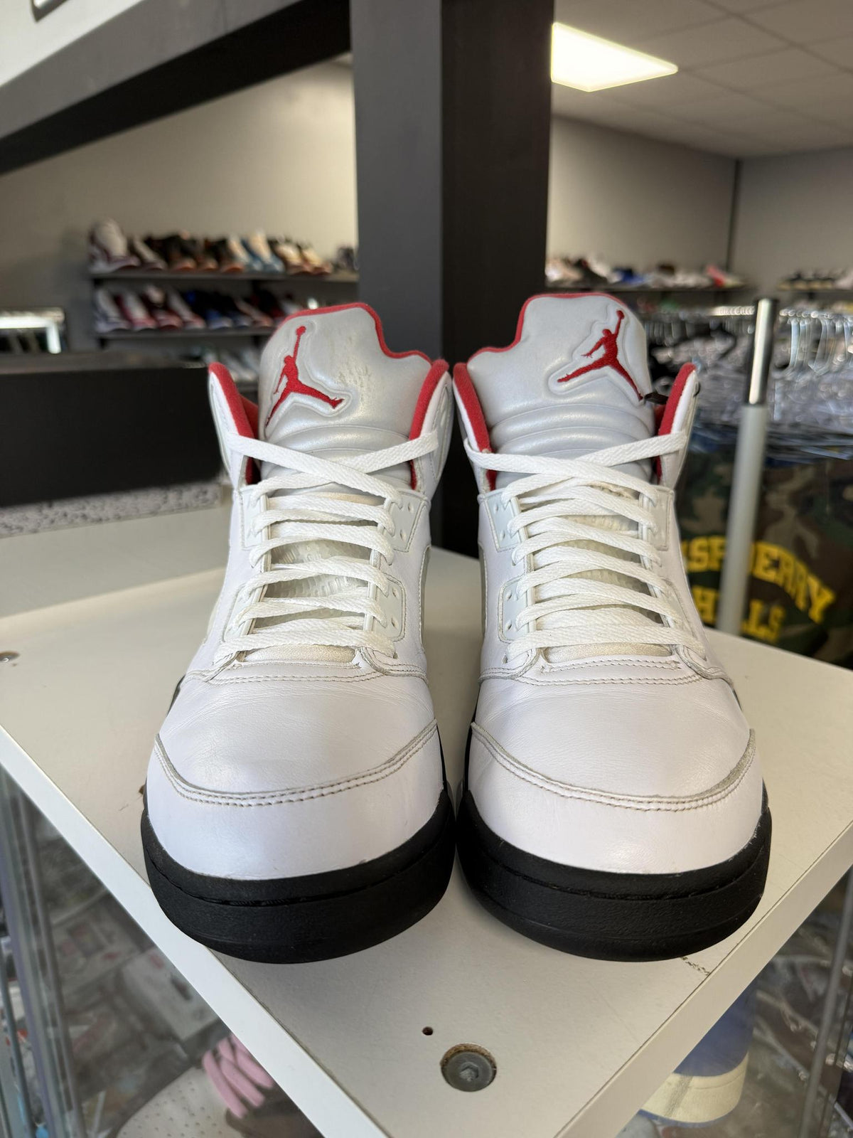 Jordan 5 "Fire Red (2020)" Used Size 12