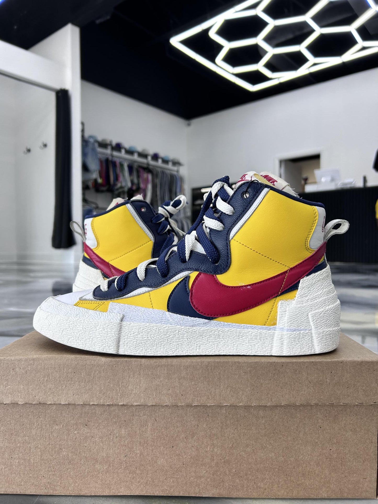 Nike Sacai Blazer "Maize Navy" Used Size 10.5