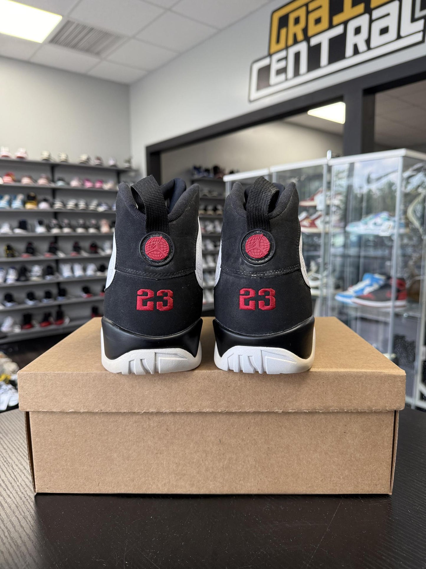 Jordan 9 "OG" Used Size 14