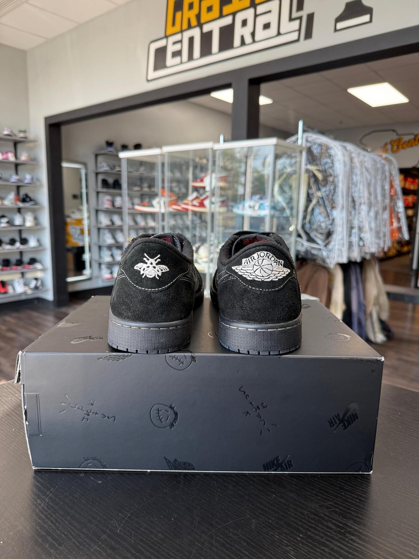 Jordan 1 x Travis Scott "Black Phantom" Used Size 13