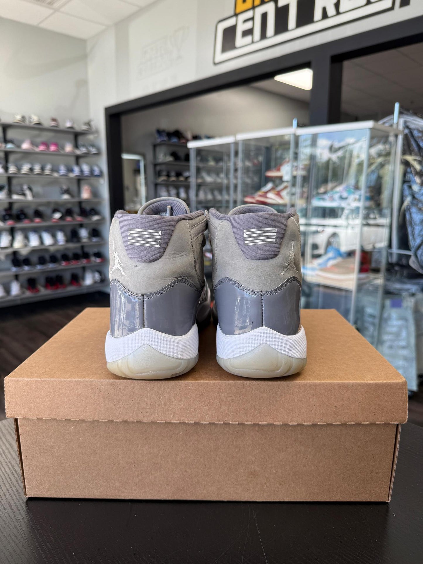 Jordan 11 "Cool Grey" Used Size 8