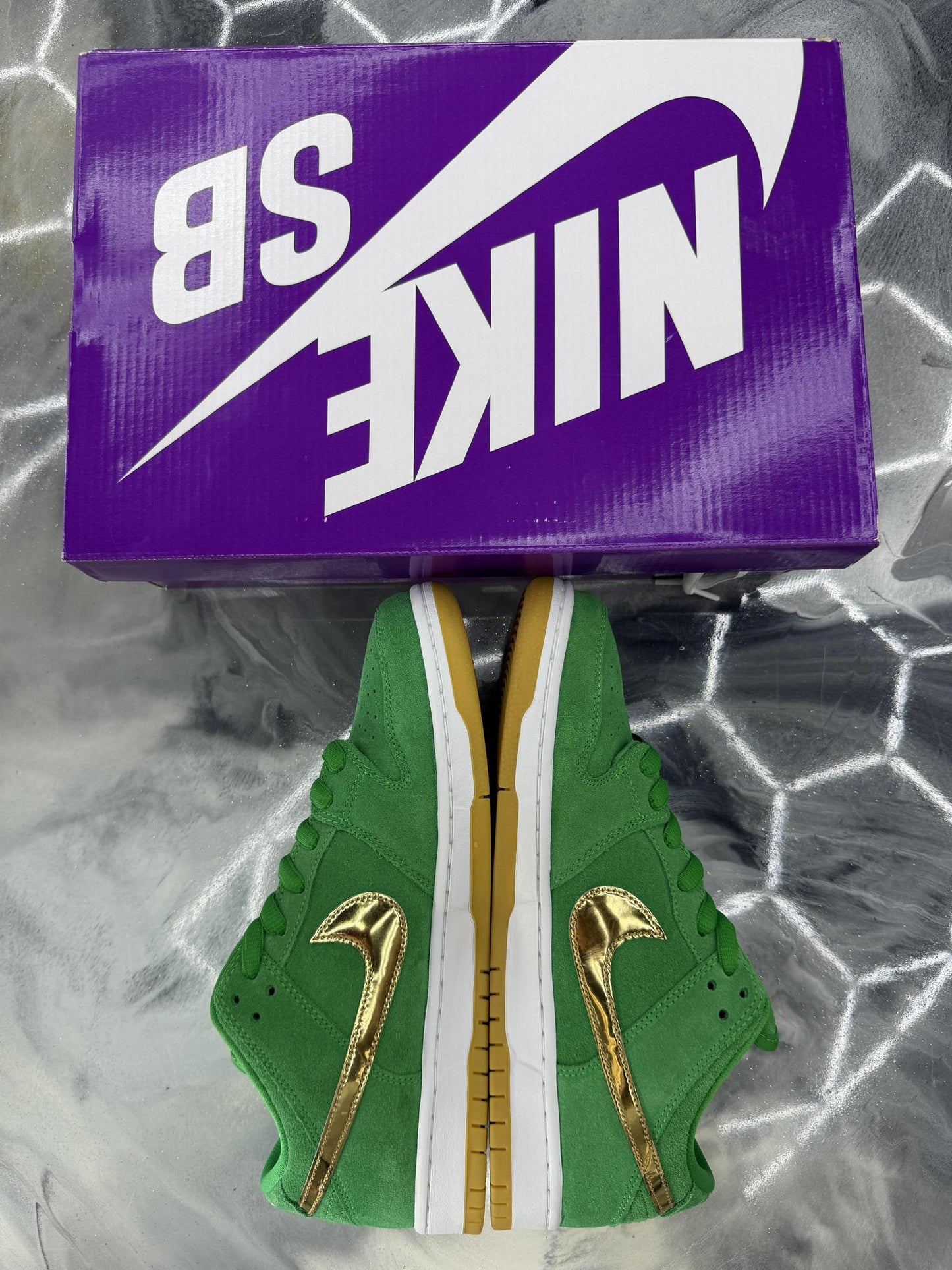 Nike SB Dunk Low "St. Patricks Day" Used Size 10