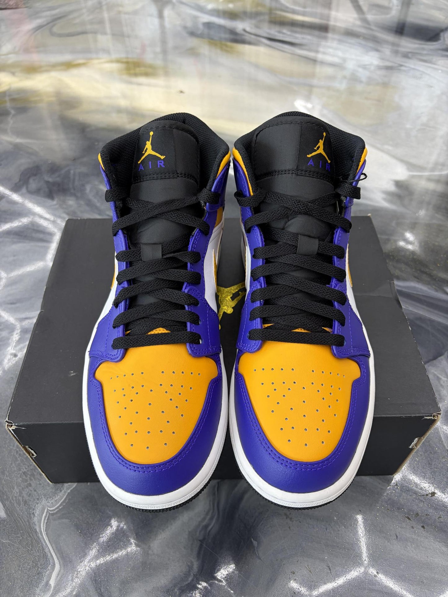 Jordan 1 Mid "Lakers" Used Size 9