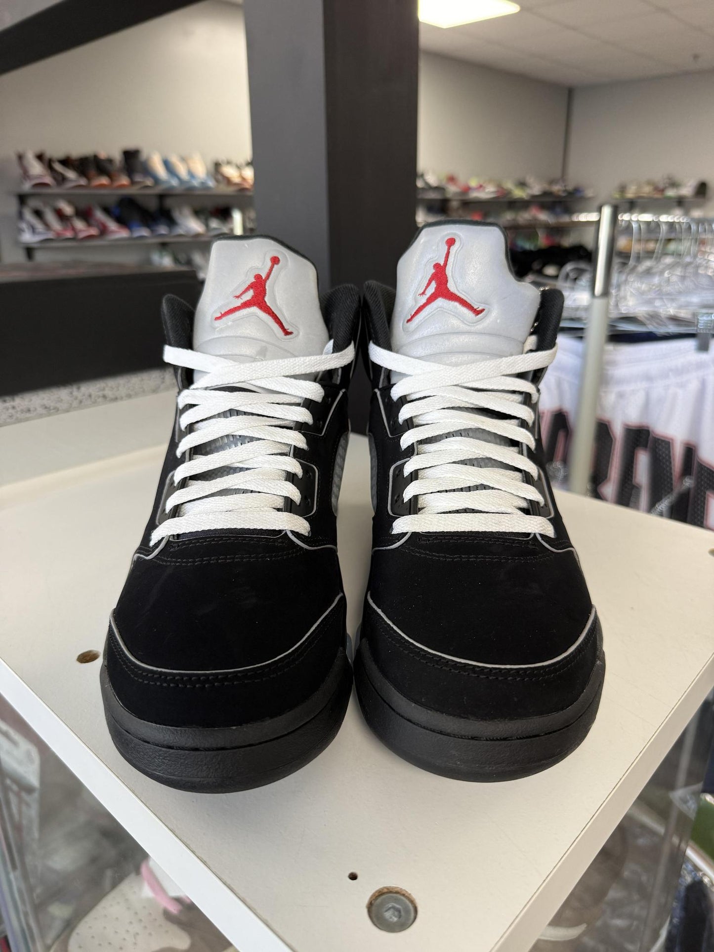 Jordan 5 "Metallic Reimagined" Used Size 9