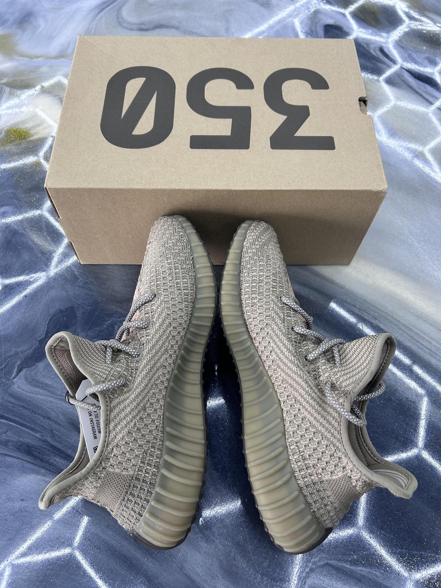 Yeezy 350 "Taupe" Used Size 11
