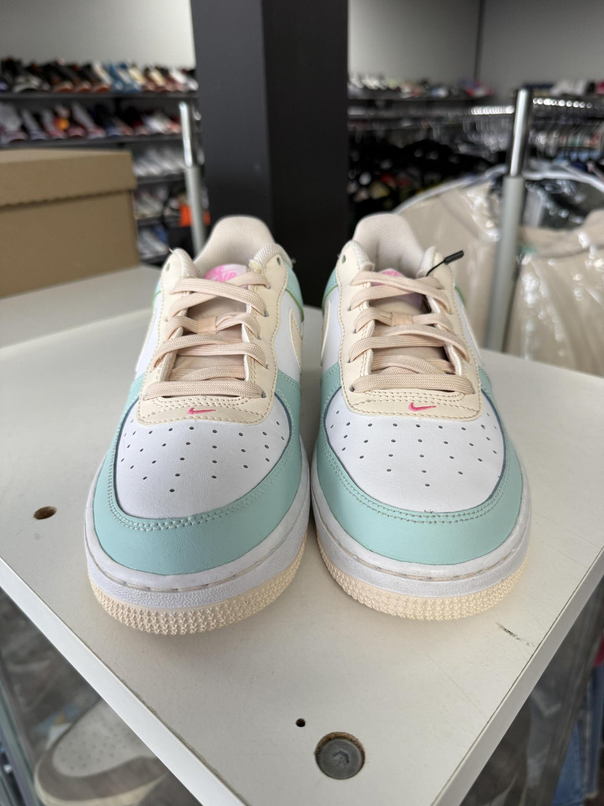 Nike Air Force 1 "Mint and White" Used Size 6.5Y/8W