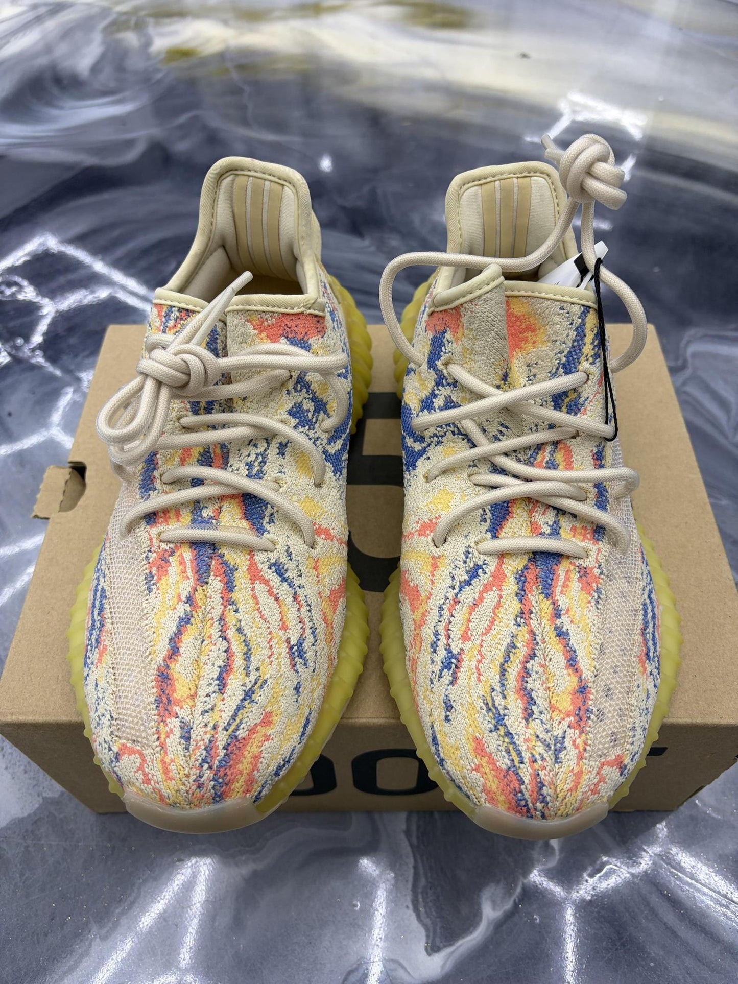 Yeezy 350 V2 "Mx Oat" Used Size 6Y/7.5W