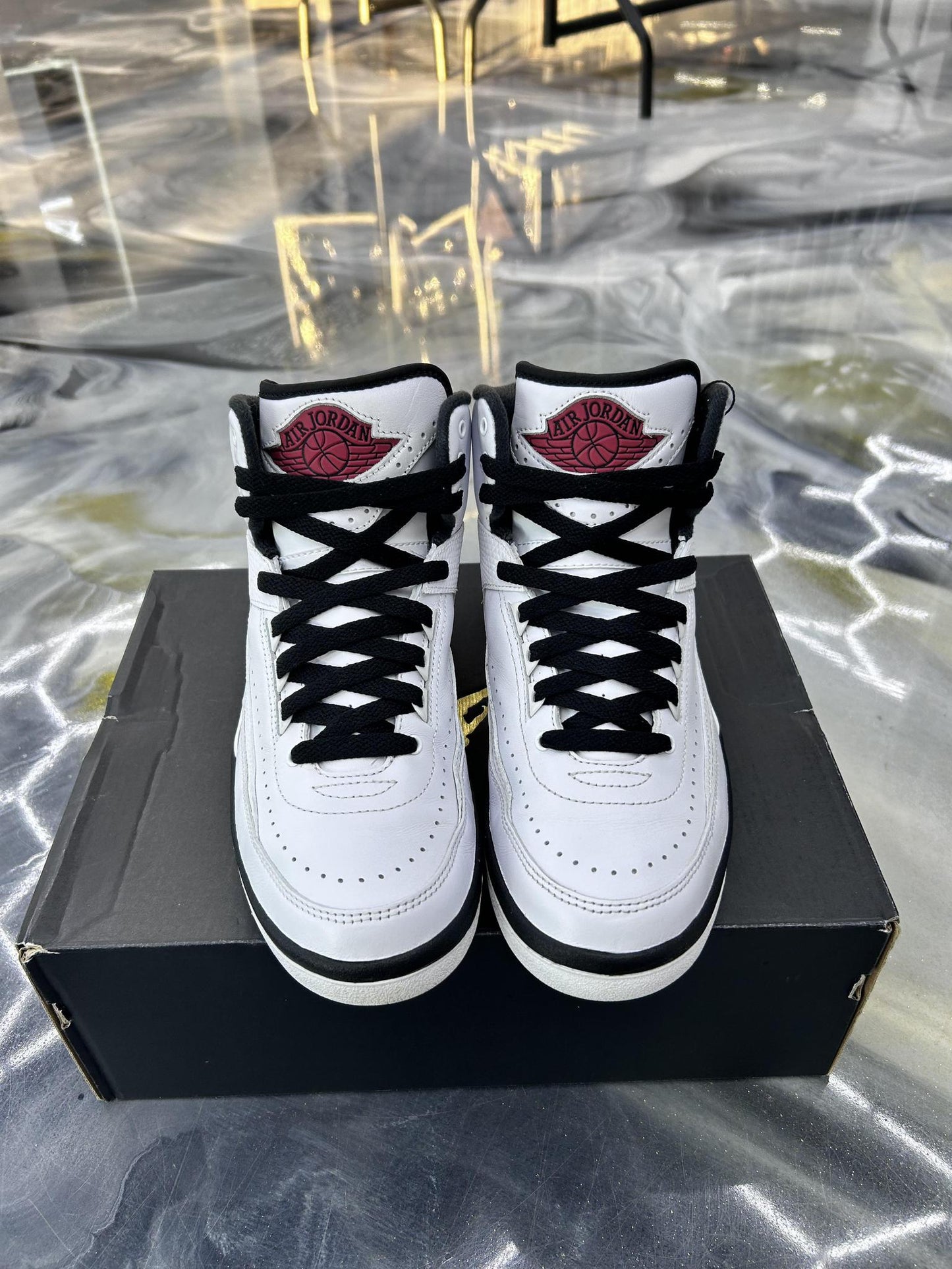 Jordan 2 "Chicago" Used Size 7Y/8.5W