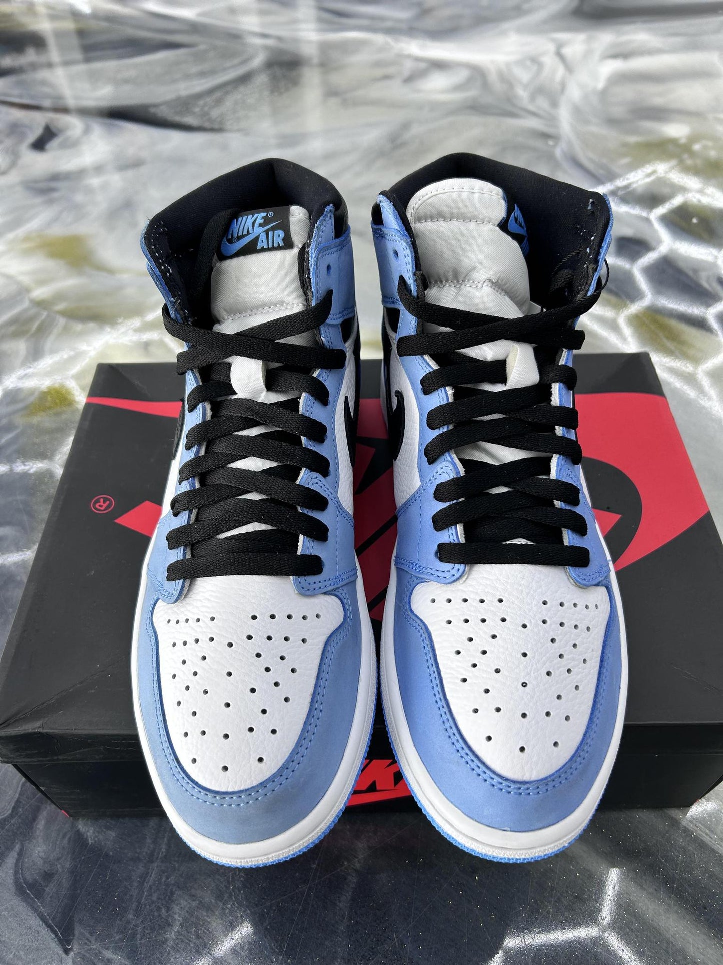 Jordan 1 "University Blue" Used Size 10